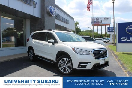Featured Used 2020 Subaru Ascent Limited 8-Passenger SUV for Sale near Jefferson City