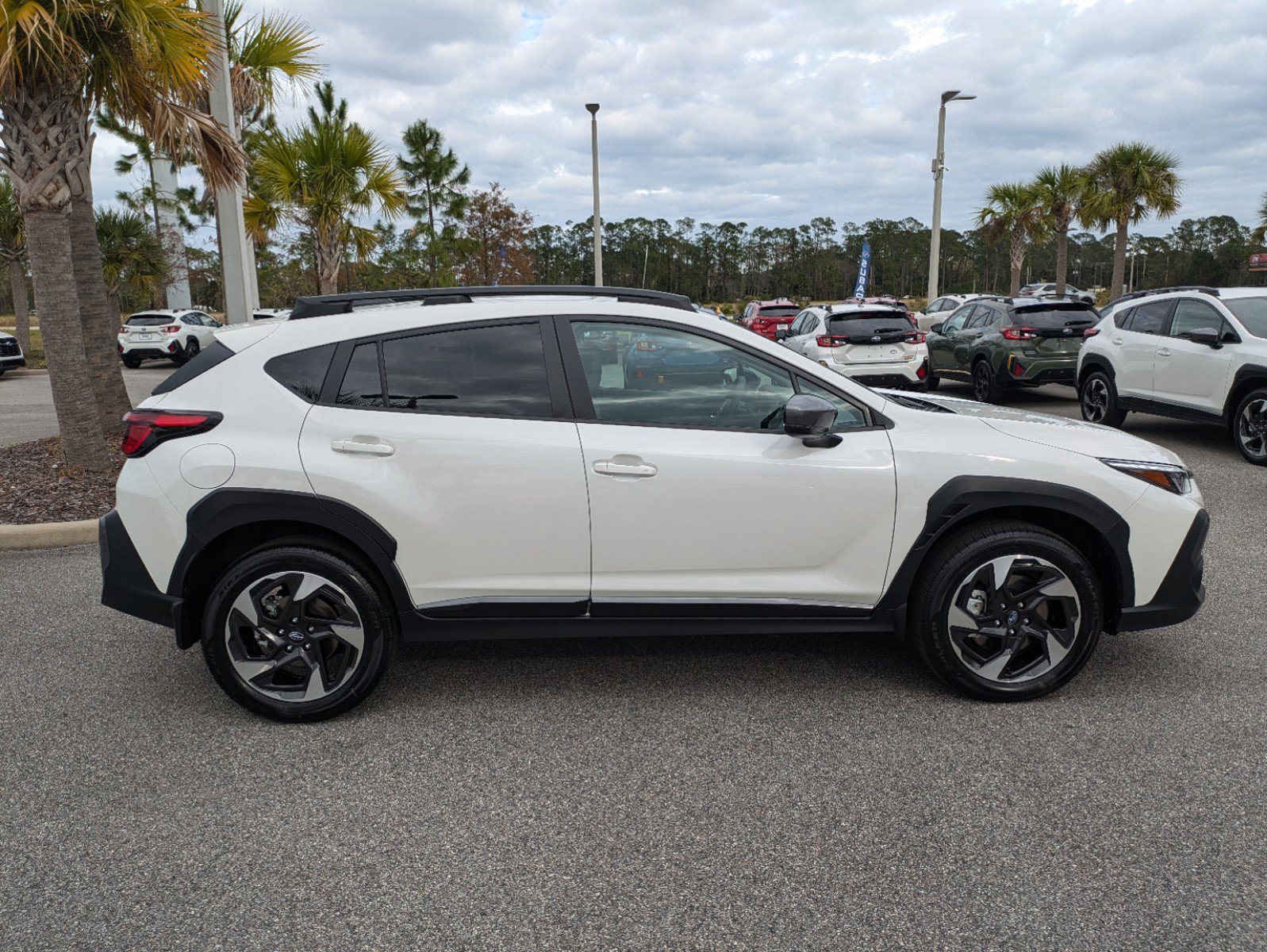 2024 Subaru Crosstrek Limited photo 3
