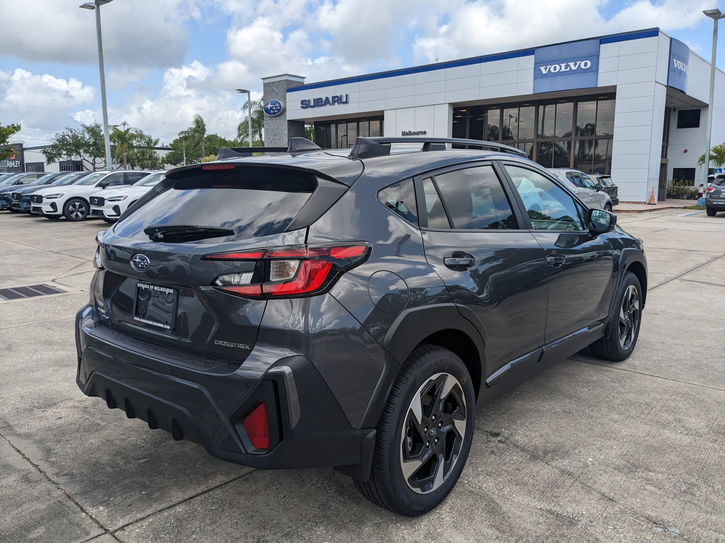 2025 Subaru Crosstrek Limited photo 4