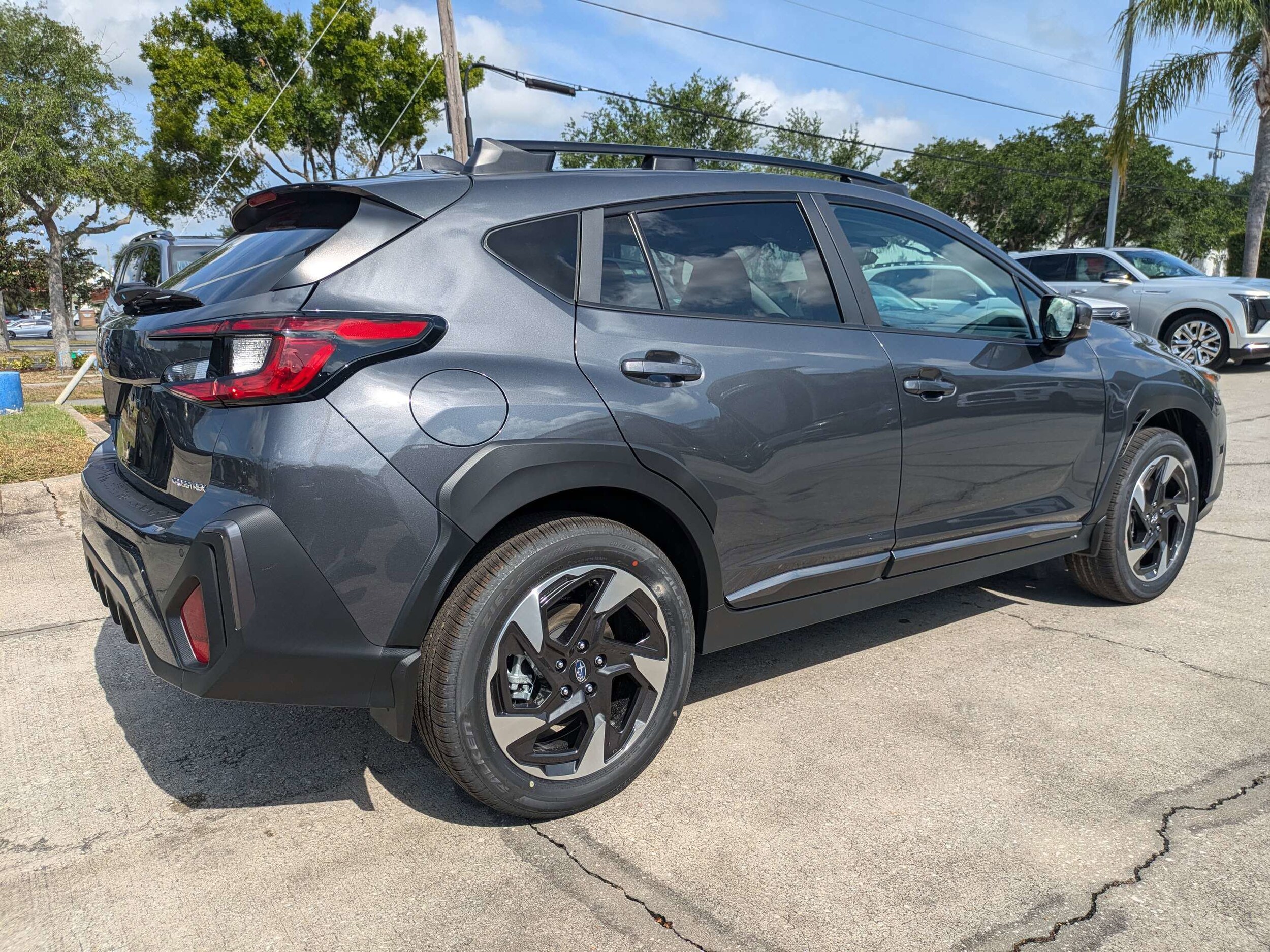 2025 Subaru Crosstrek Limited photo 3