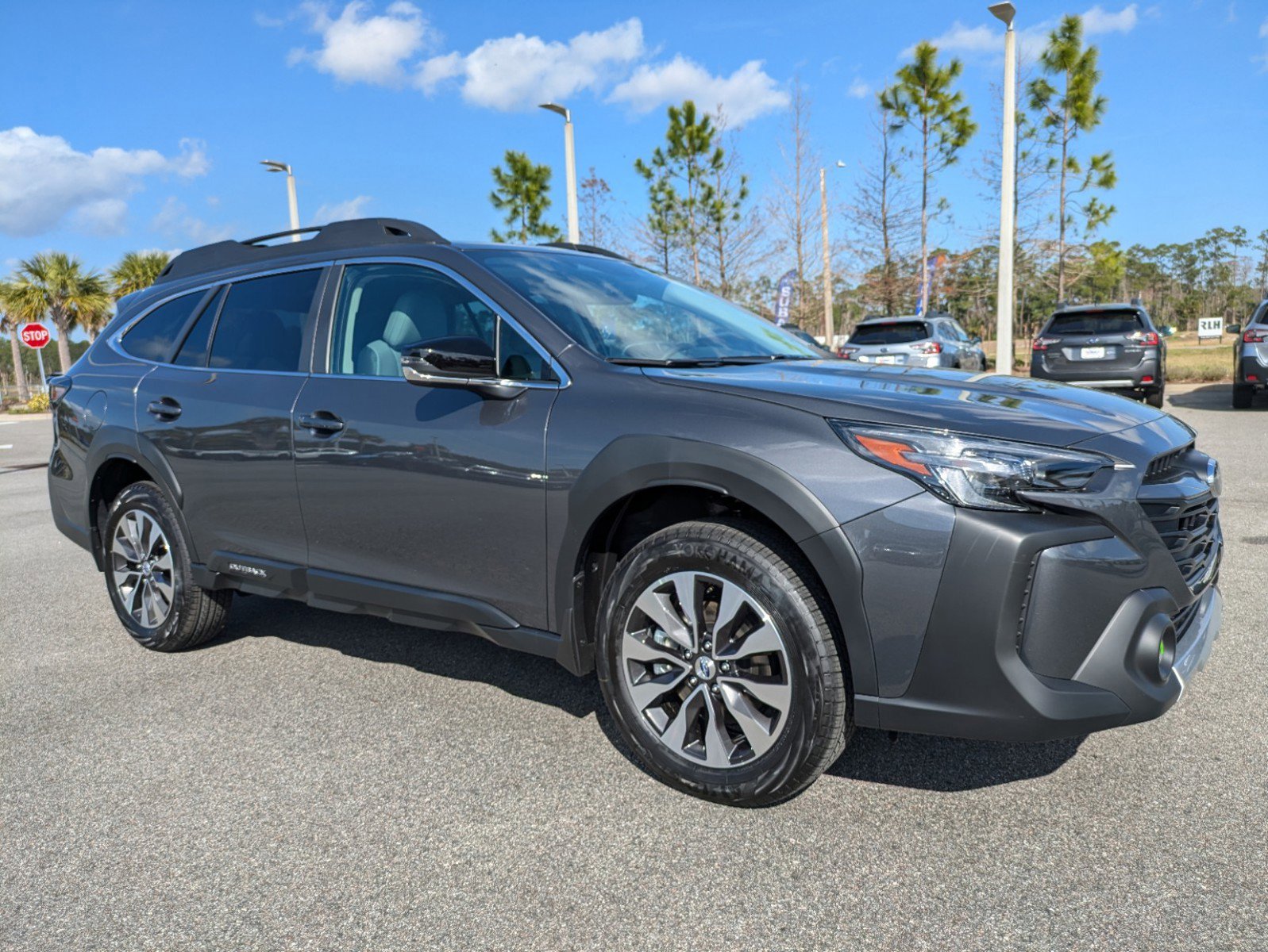 2025 Subaru Outback Limited photo 2