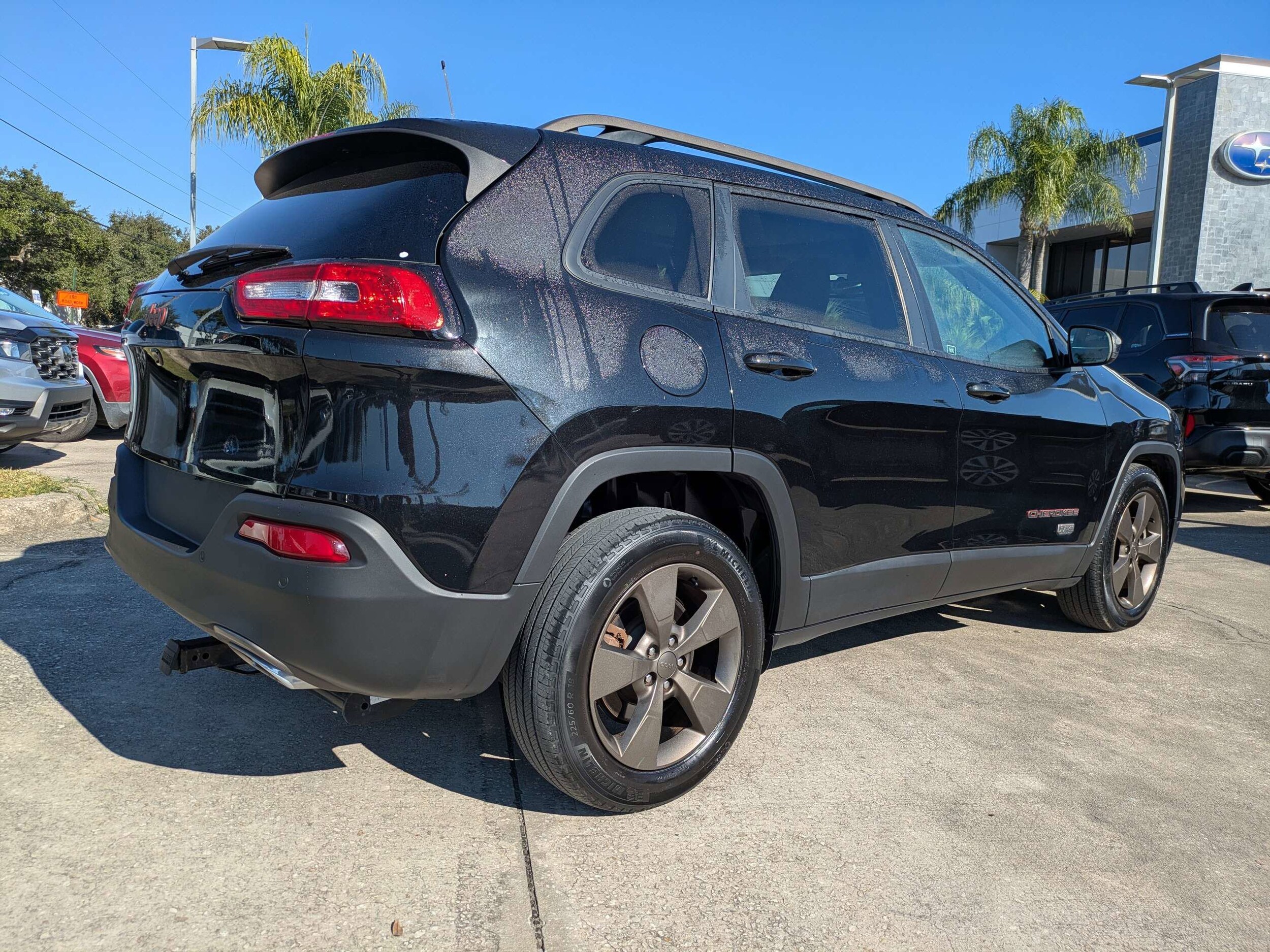 2016 Jeep Cherokee 80th Anniversary Edition photo 3