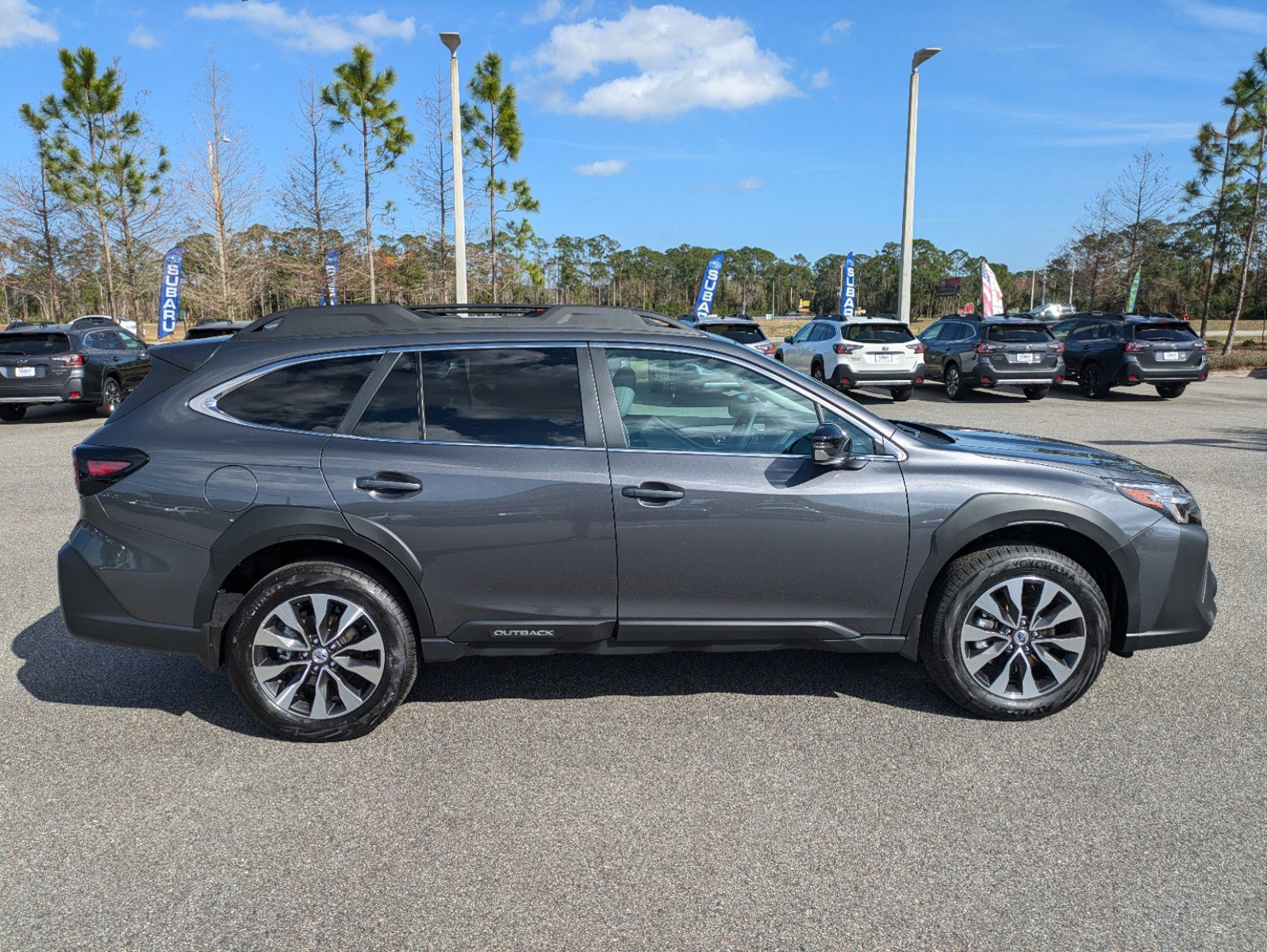 2025 Subaru Outback Limited photo 3