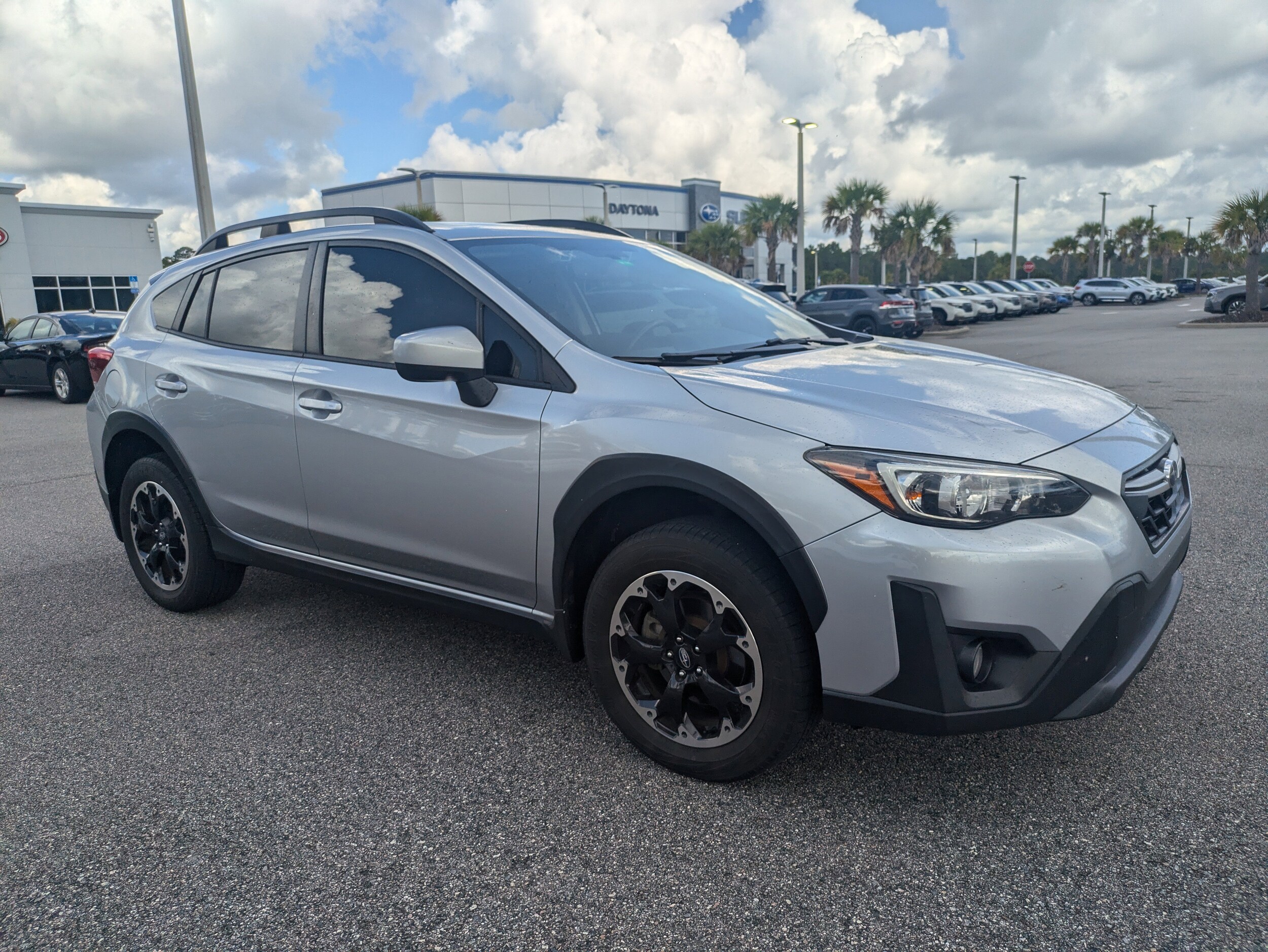2022 Subaru Crosstrek Premium photo 2