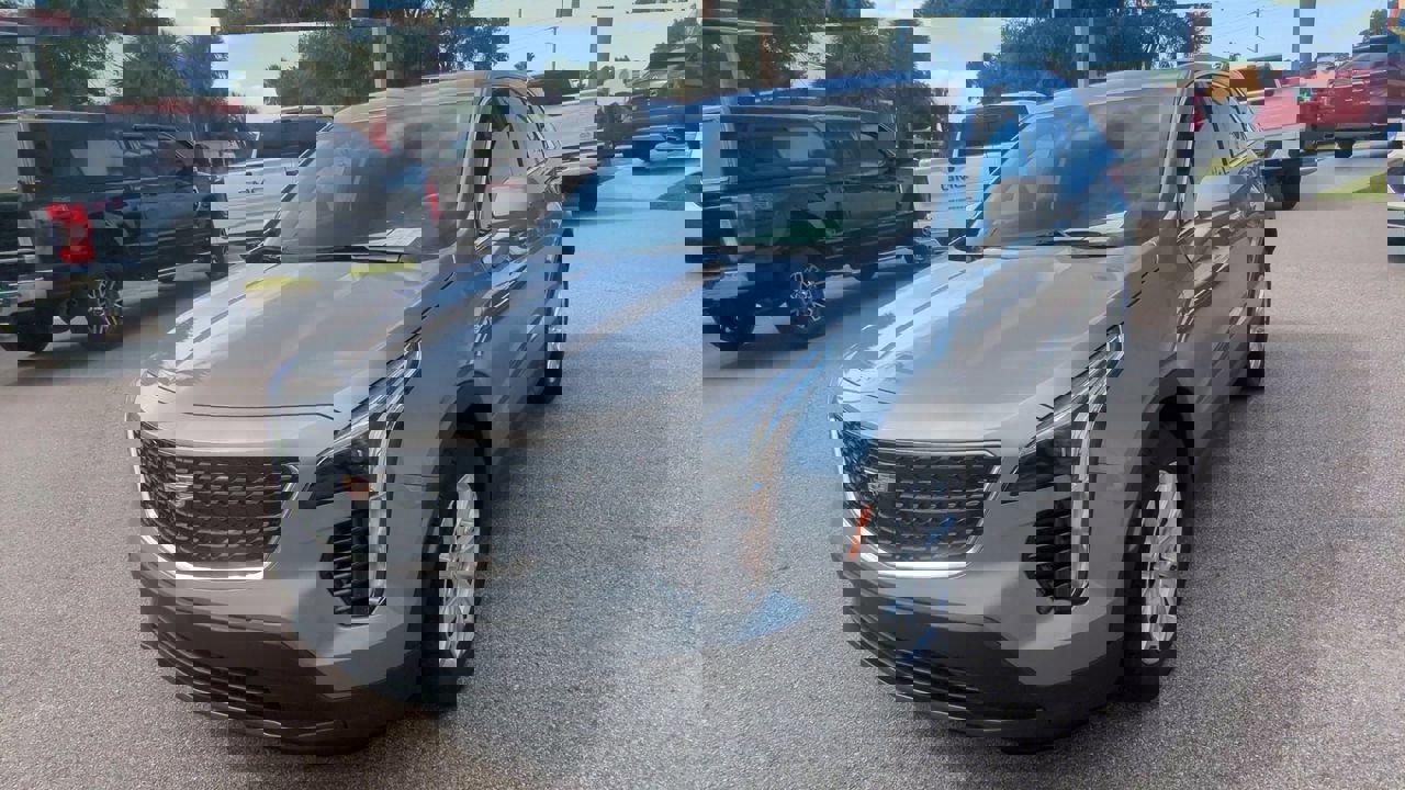 2023 Cadillac XT4 Luxury photo 4