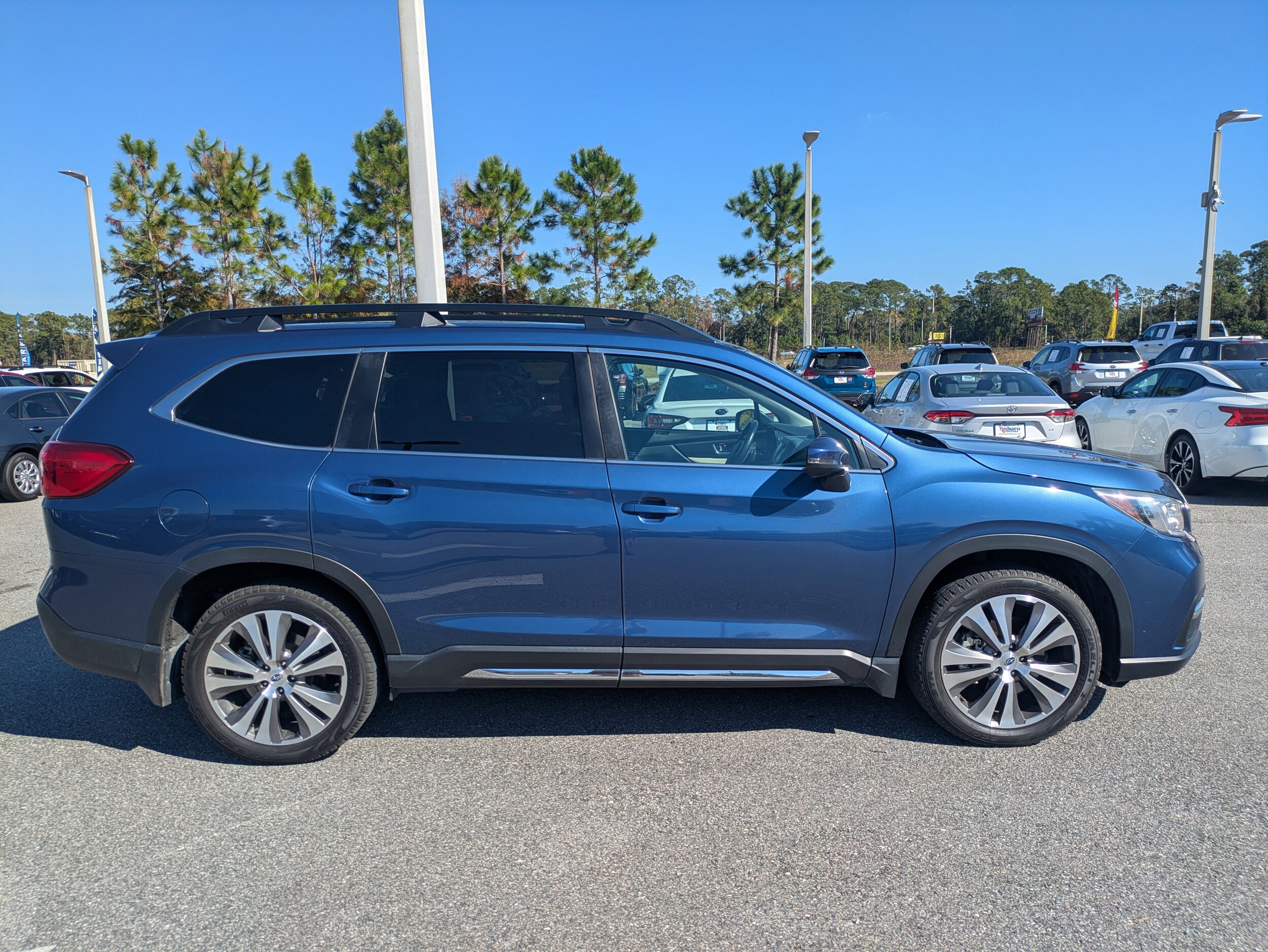 2021 Subaru Ascent Limited photo 2