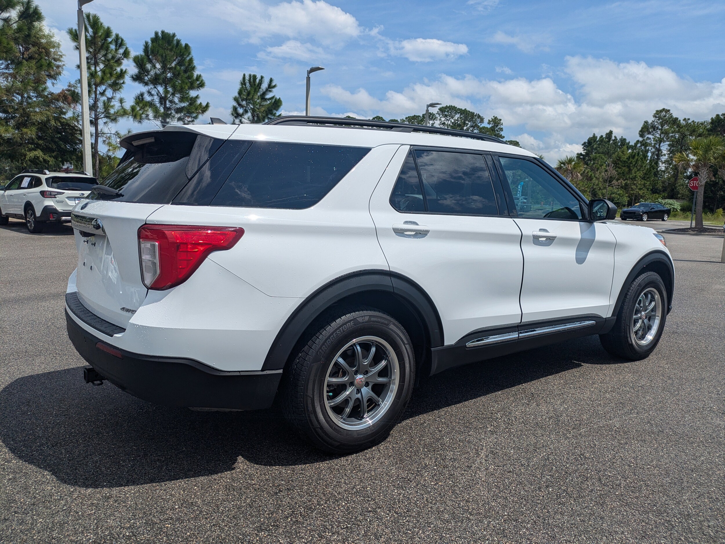2021 Ford Explorer XLT photo 4