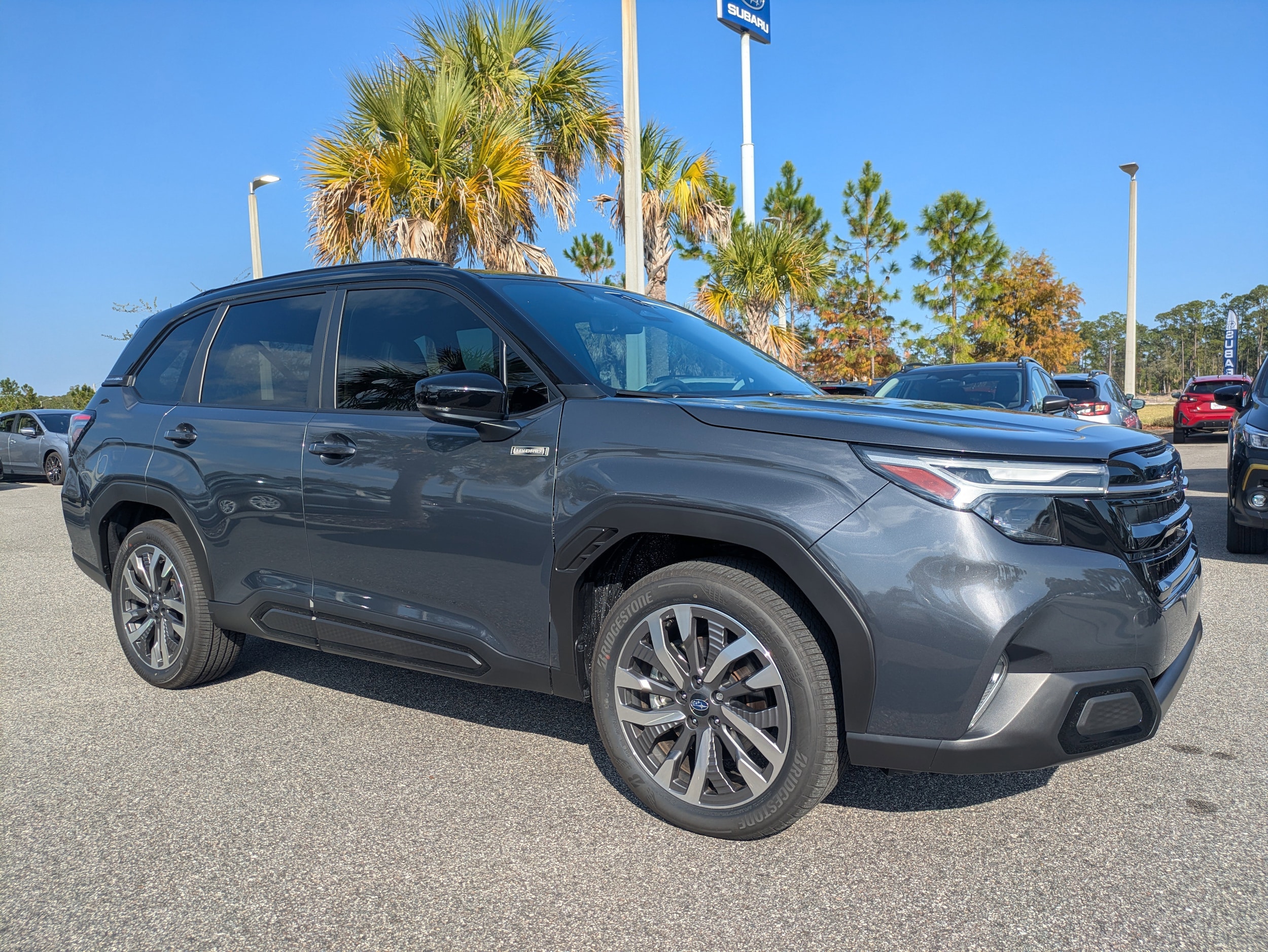 2025 Subaru Forester Touring's photo