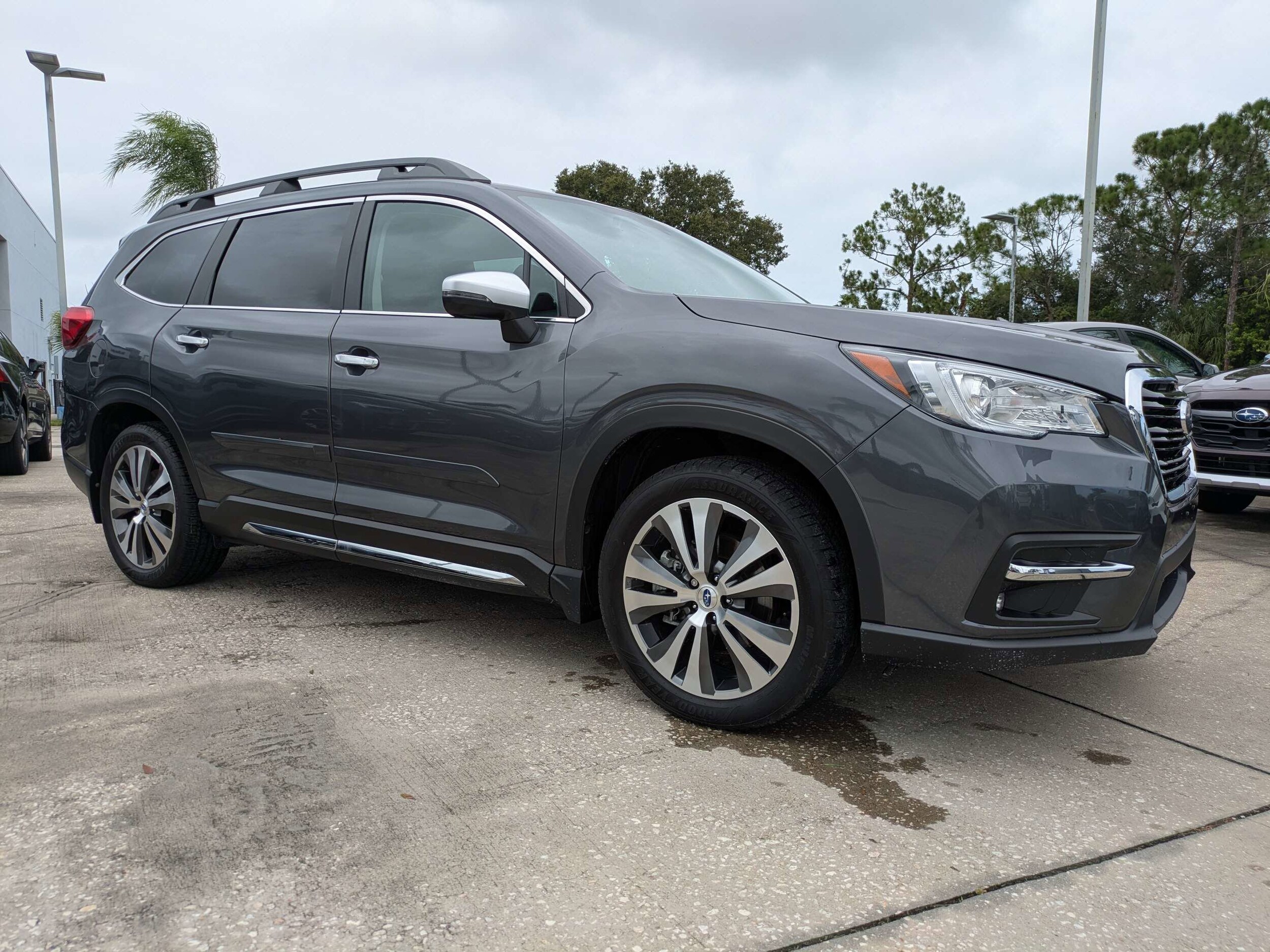 2019 Subaru Ascent Touring photo 2