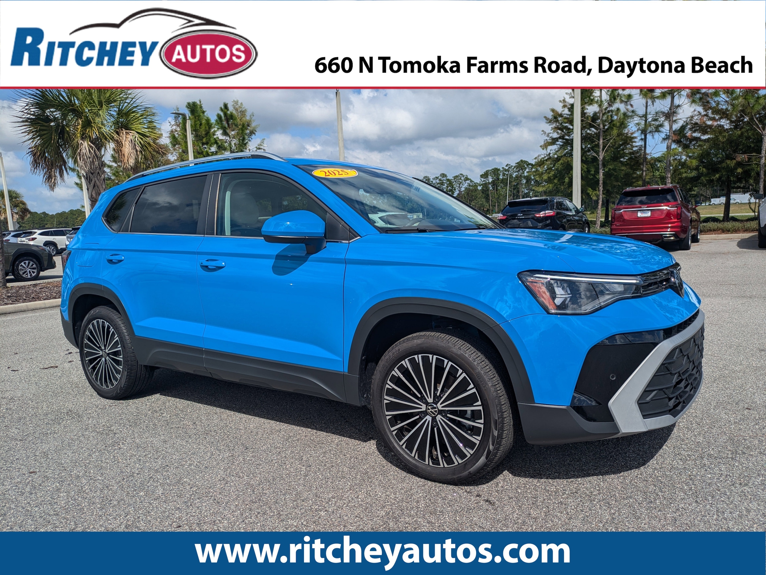 2025 Volkswagen Taos SE's photo