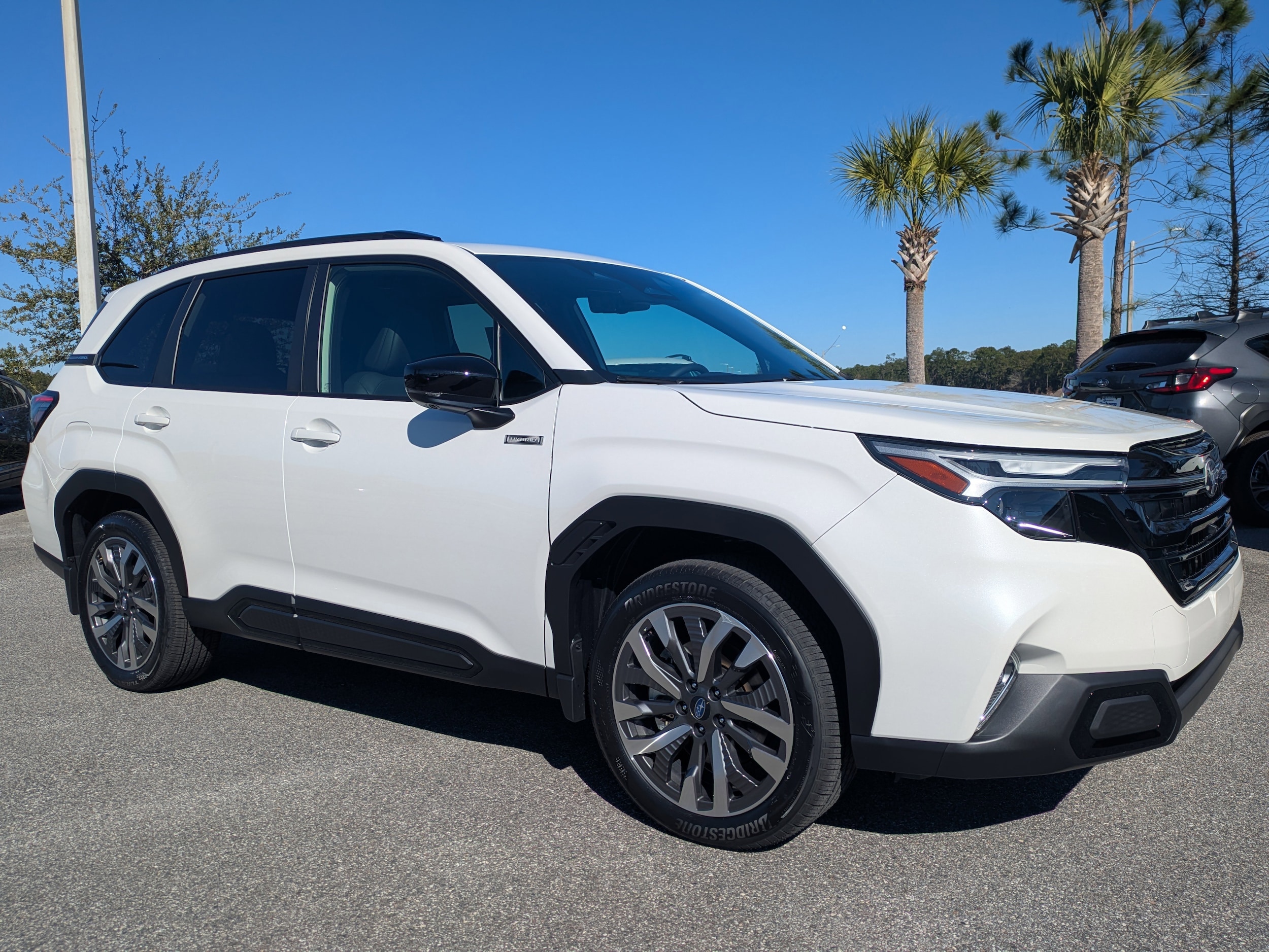 2025 Subaru Forester Touring's photo