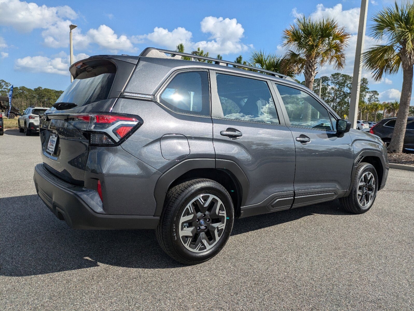 2025 Subaru Forester Base photo 2