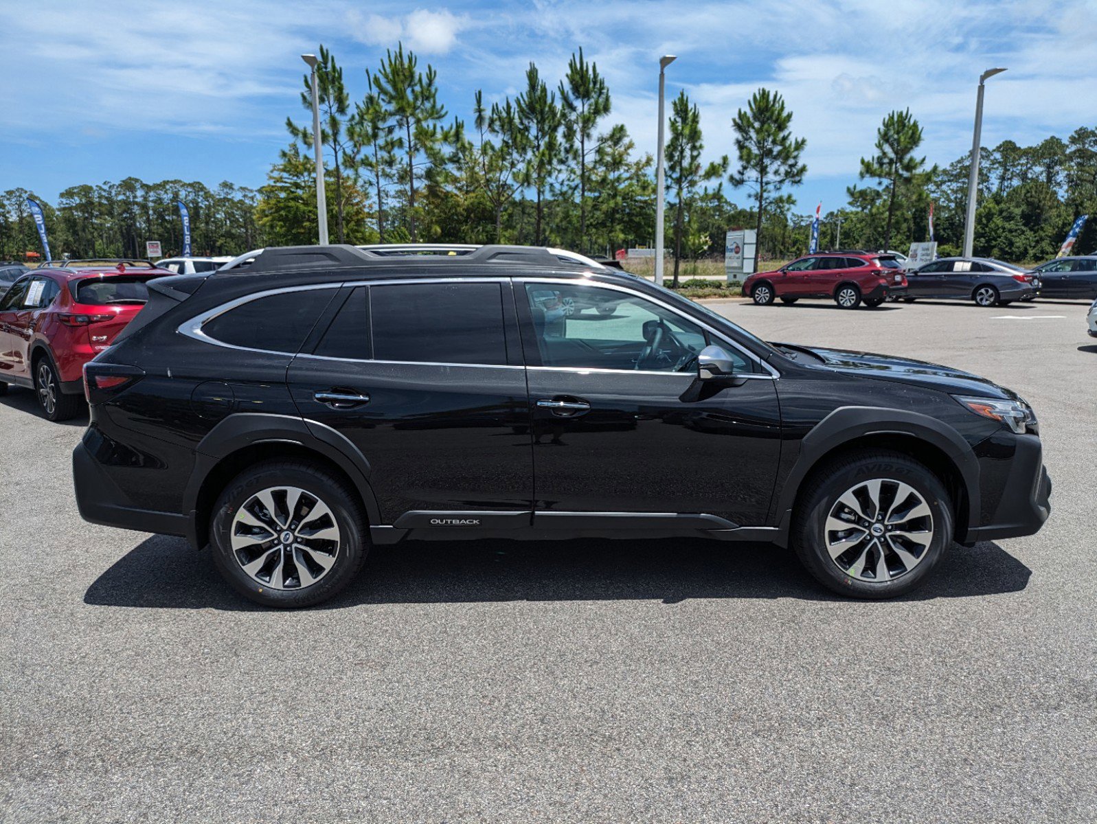 2024 Subaru Outback Touring photo 3