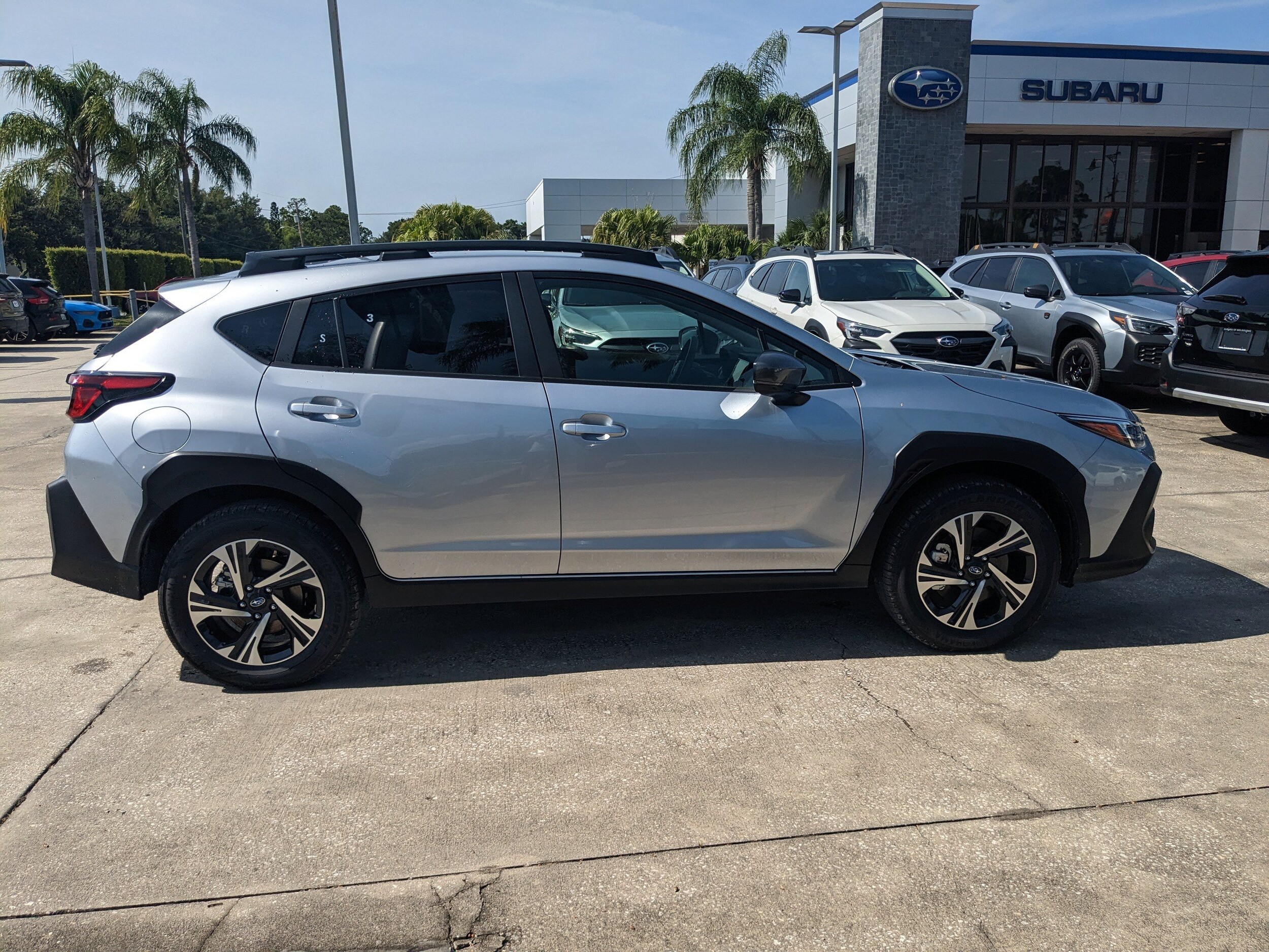 2025 Subaru Crosstrek Premium photo 3