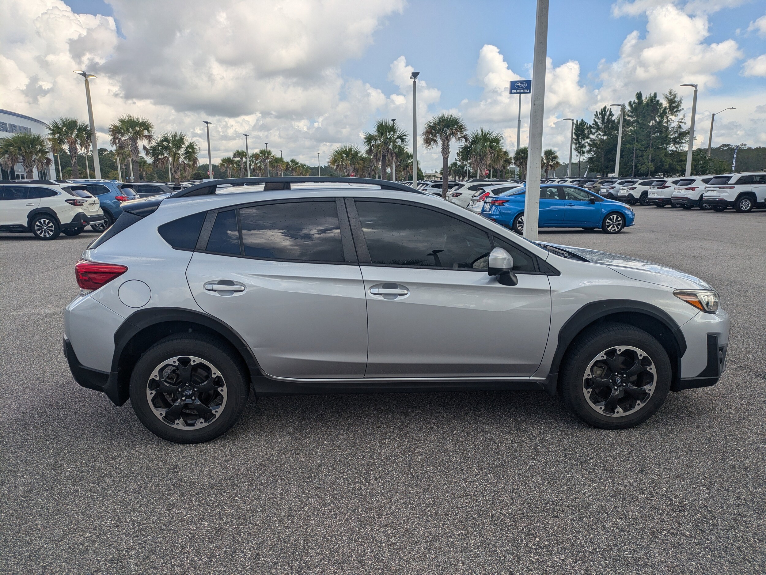 2022 Subaru Crosstrek Premium photo 3
