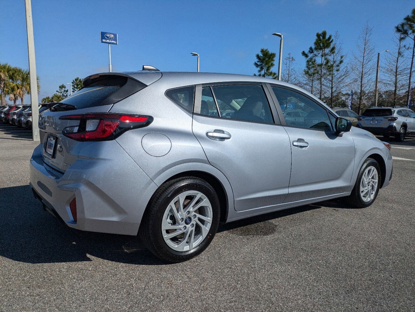 2025 Subaru Impreza Base photo 4