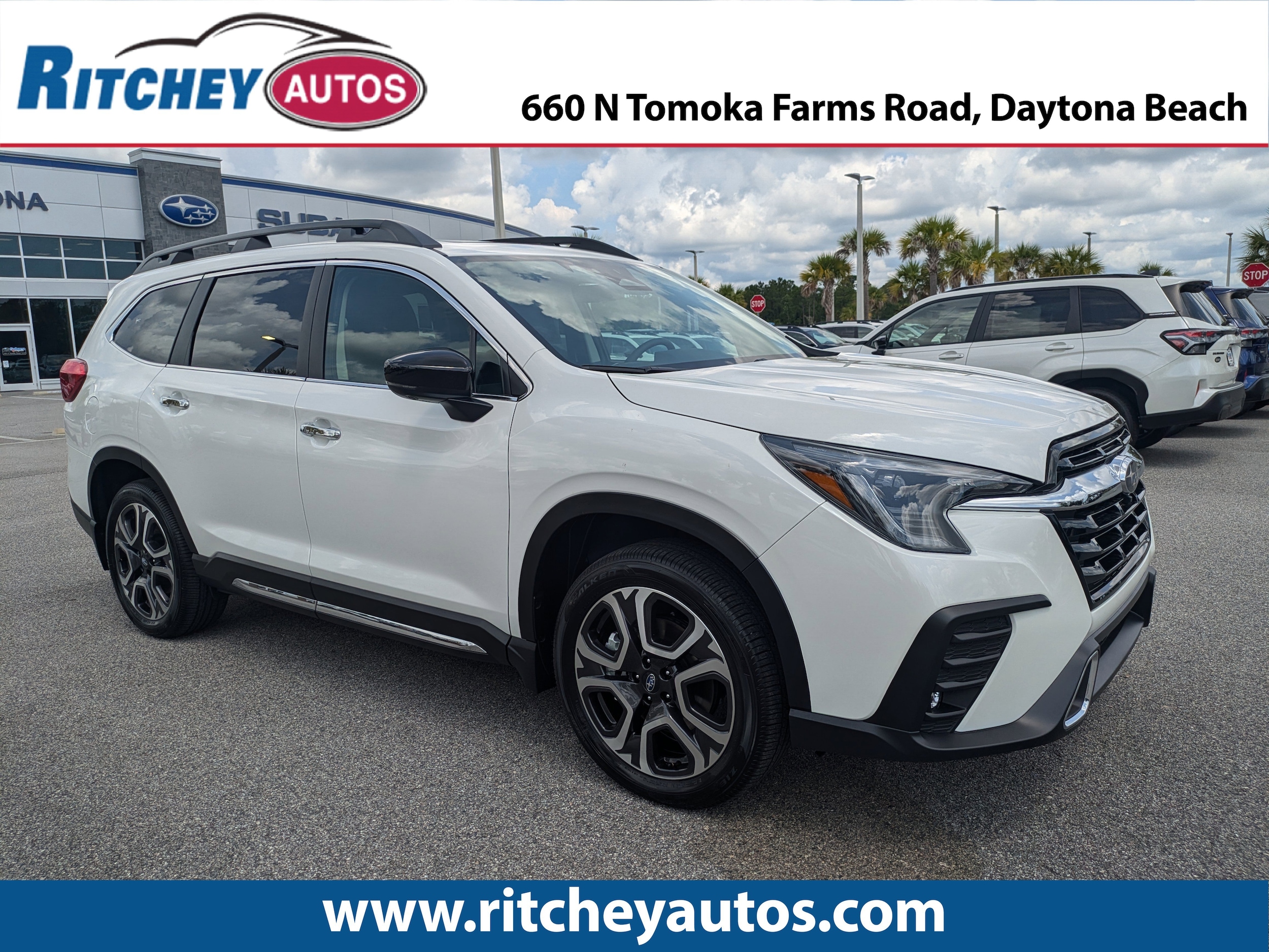 2025 Subaru Ascent Touring's photo