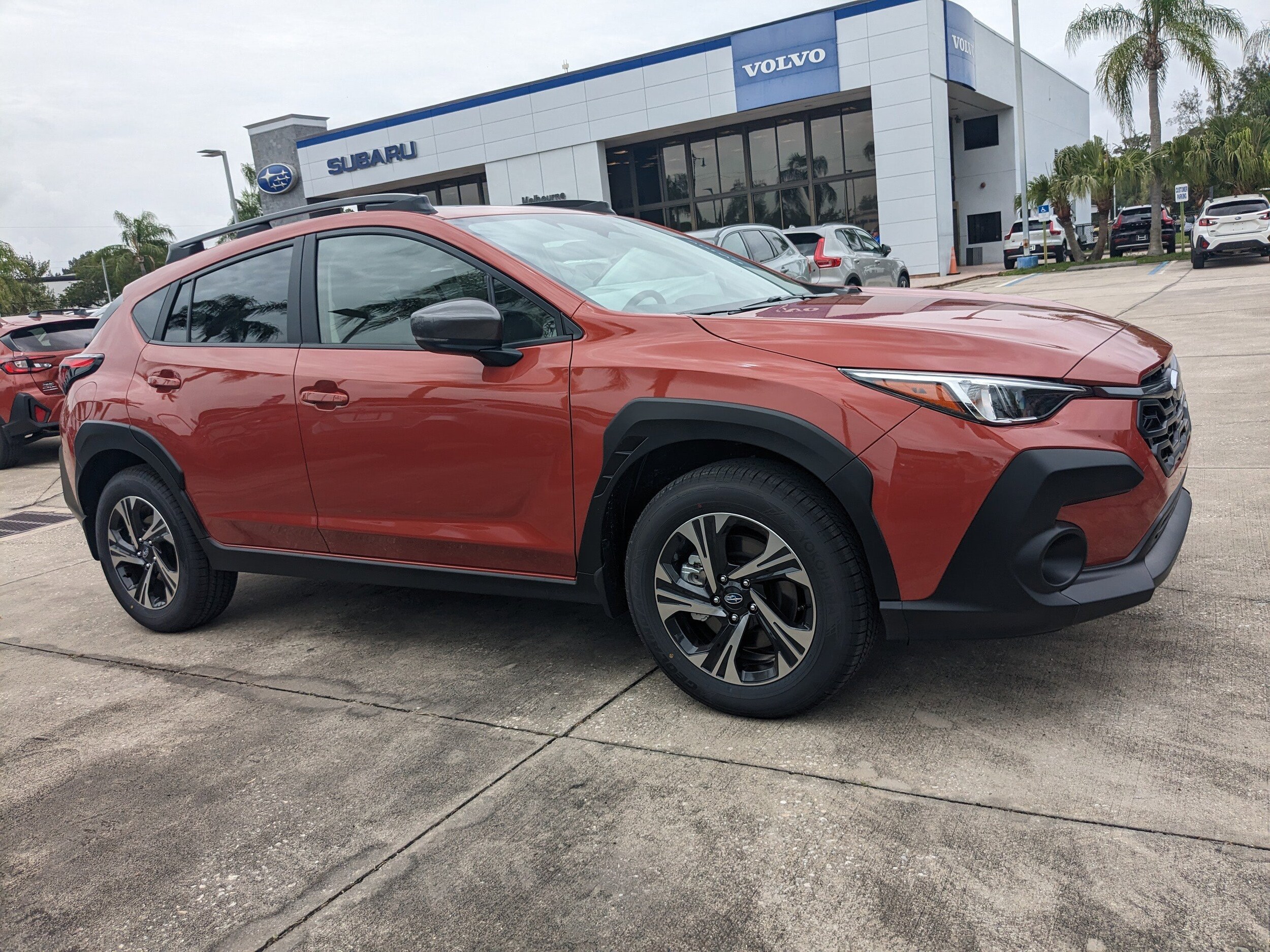 2025 Subaru Crosstrek Premium photo 2