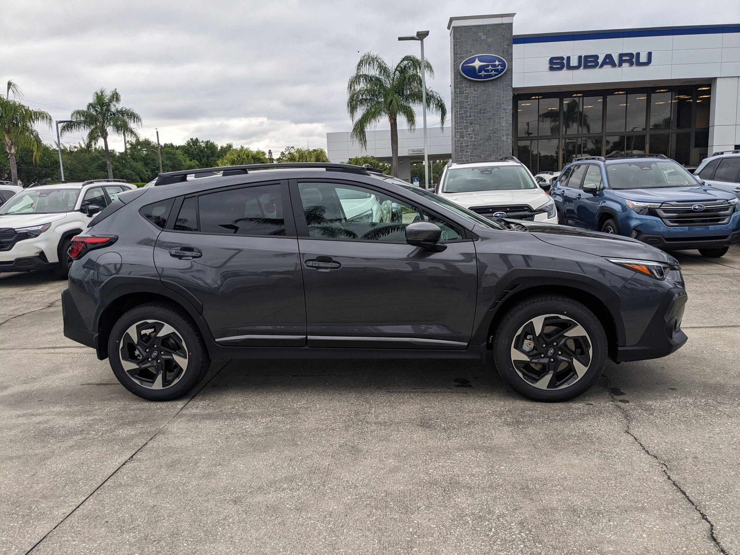 2025 Subaru Crosstrek Limited photo 3