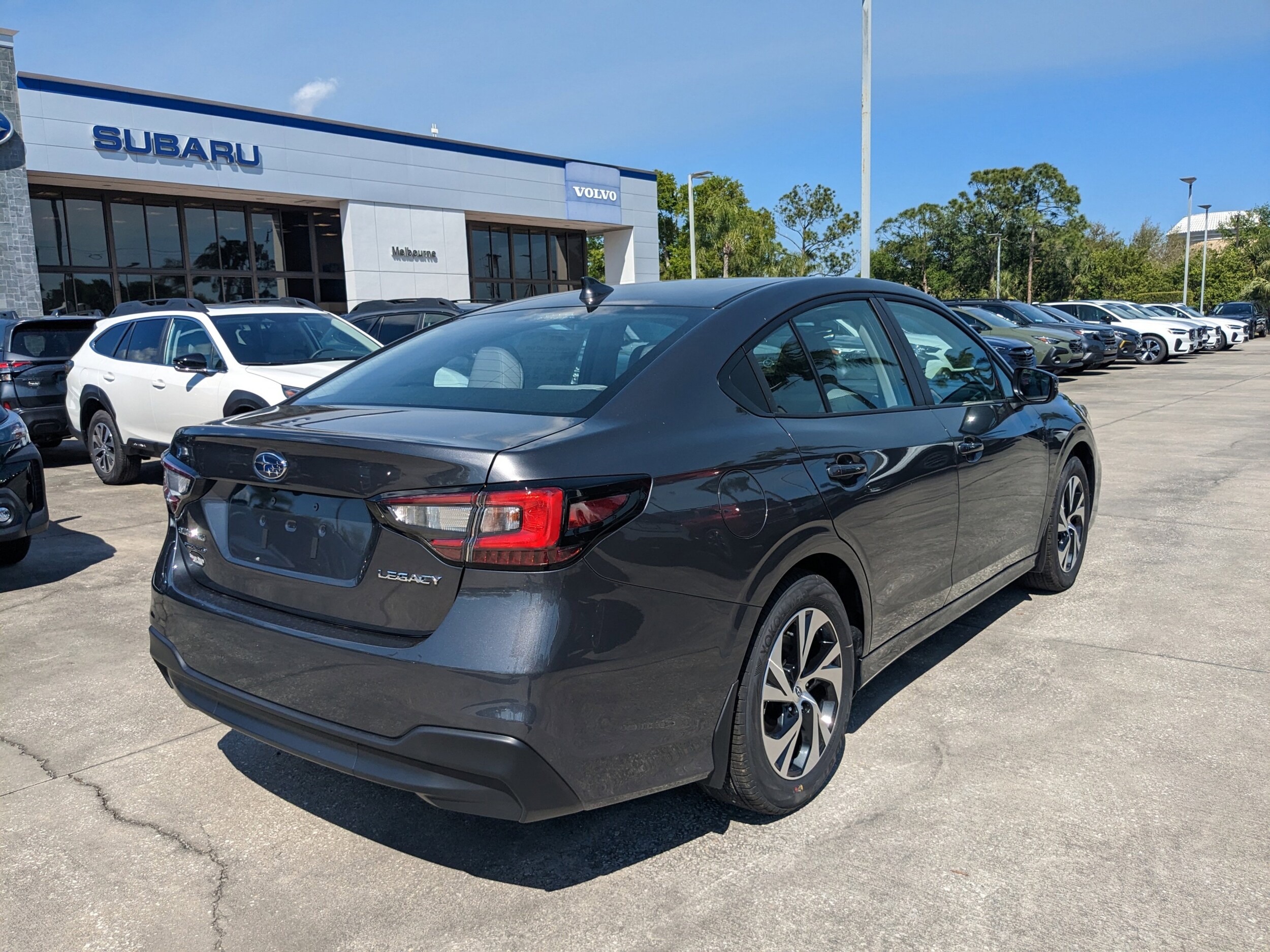 2025 Subaru Legacy Premium photo 4