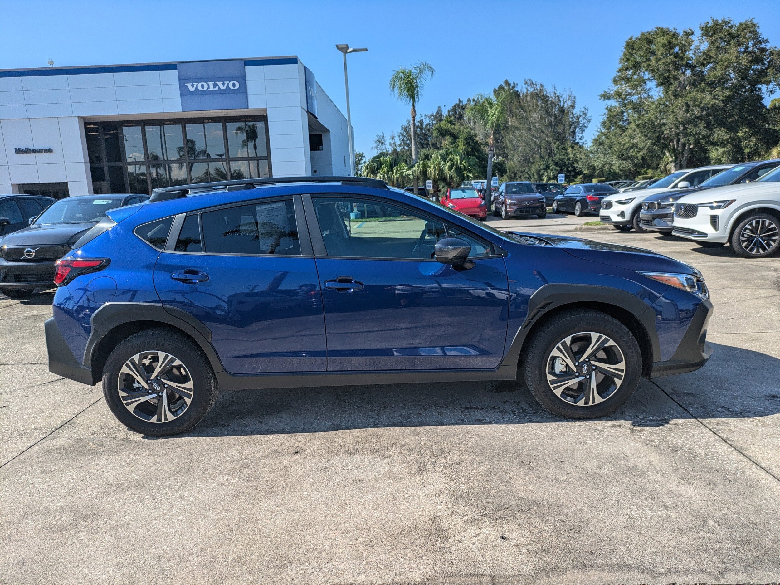 2025 Subaru Crosstrek Premium photo 3