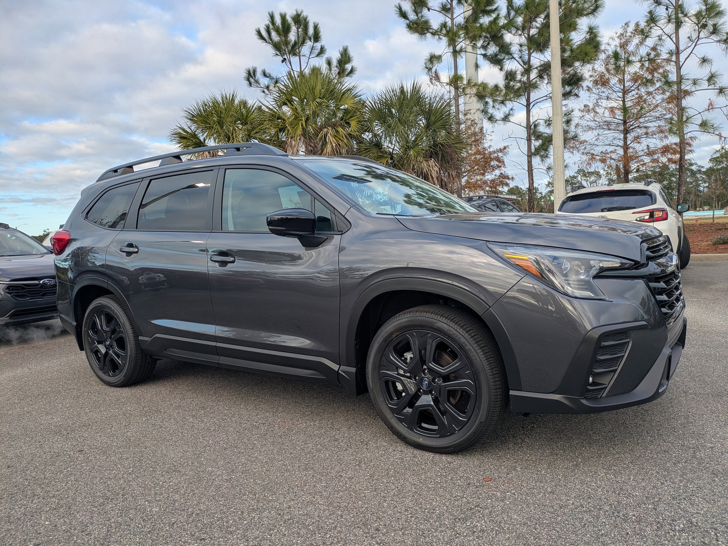2025 Subaru Ascent Onyx Edition-Touring's photo