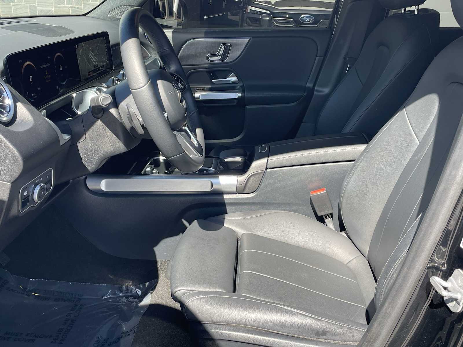 Thumbnail: 2023 Mercedes-Benz EQB - 10