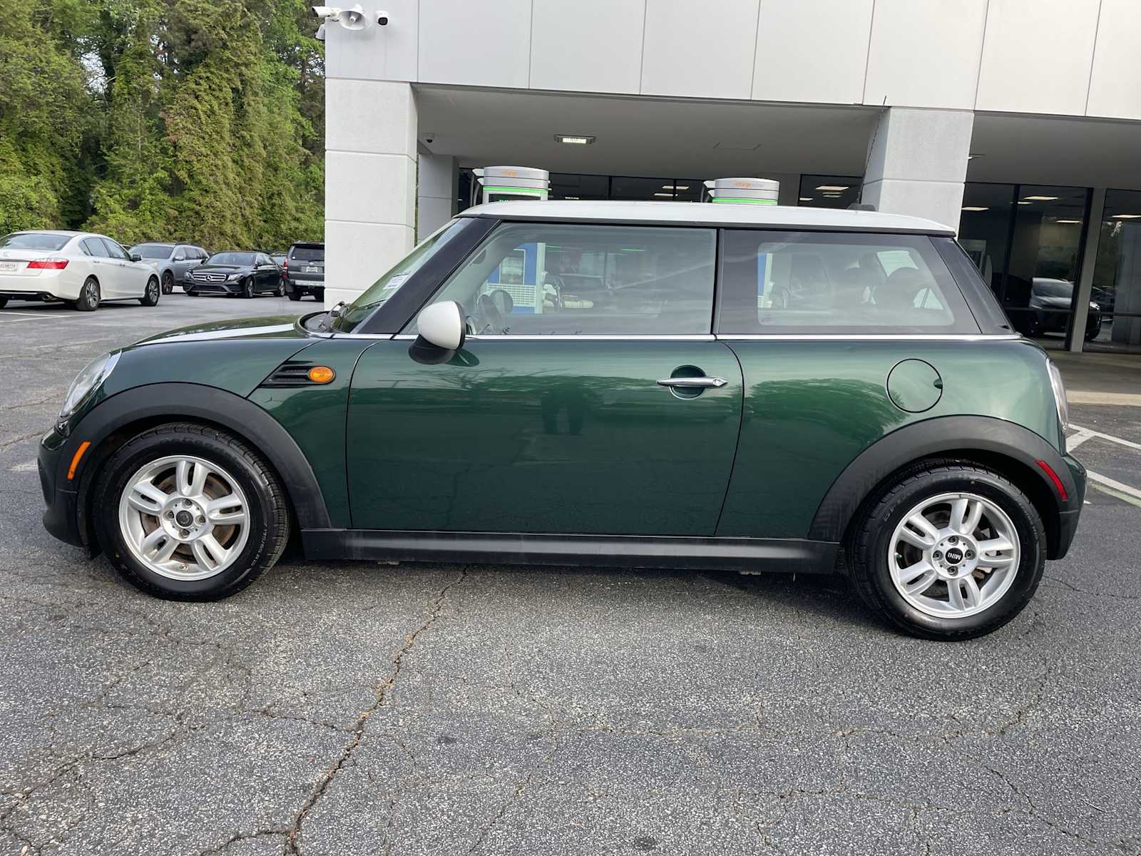 Thumbnail: 2013 MINI Cooper Hardtop - 2