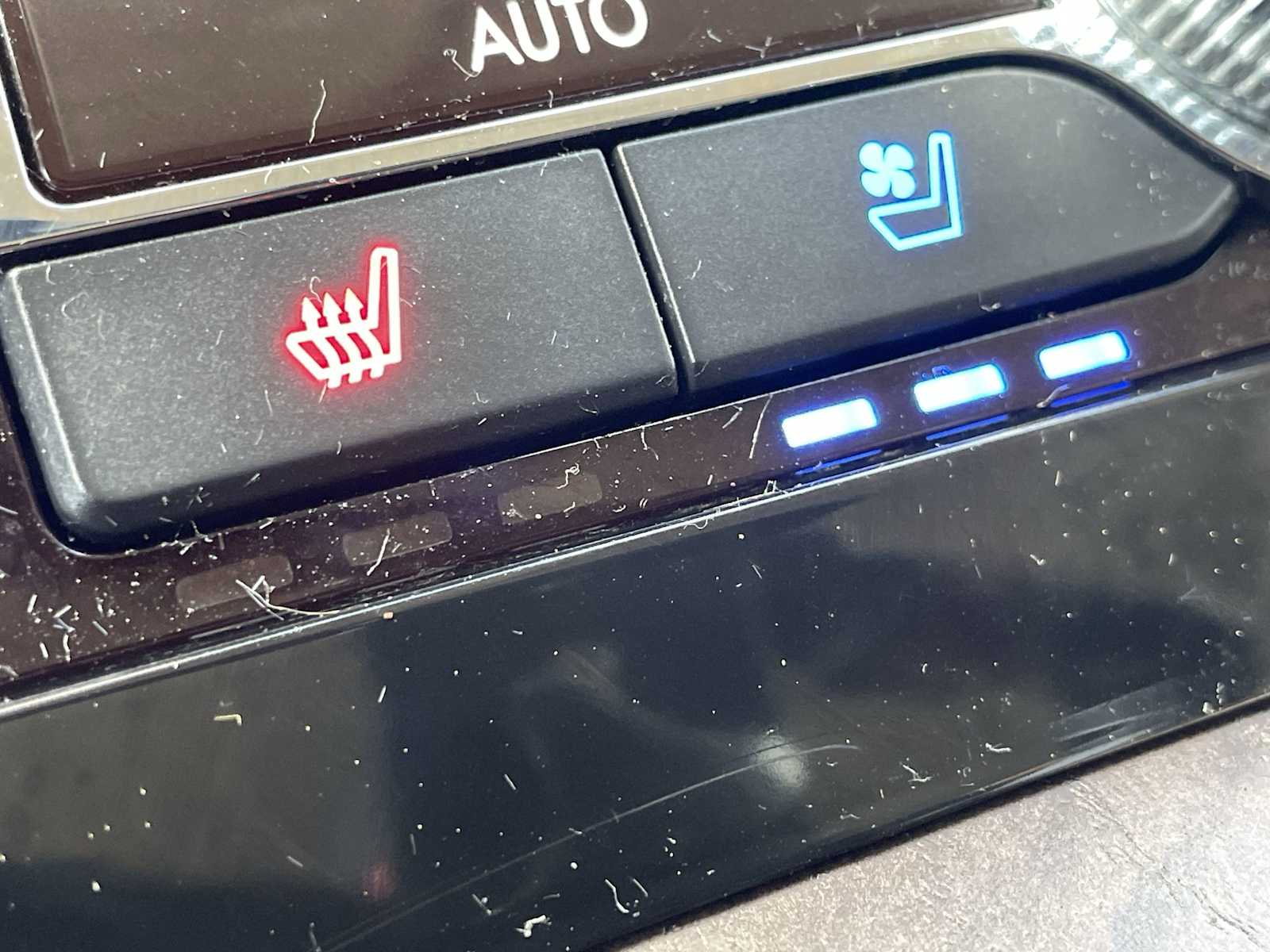 Thumbnail: 2019 Lincoln Navigator - 23