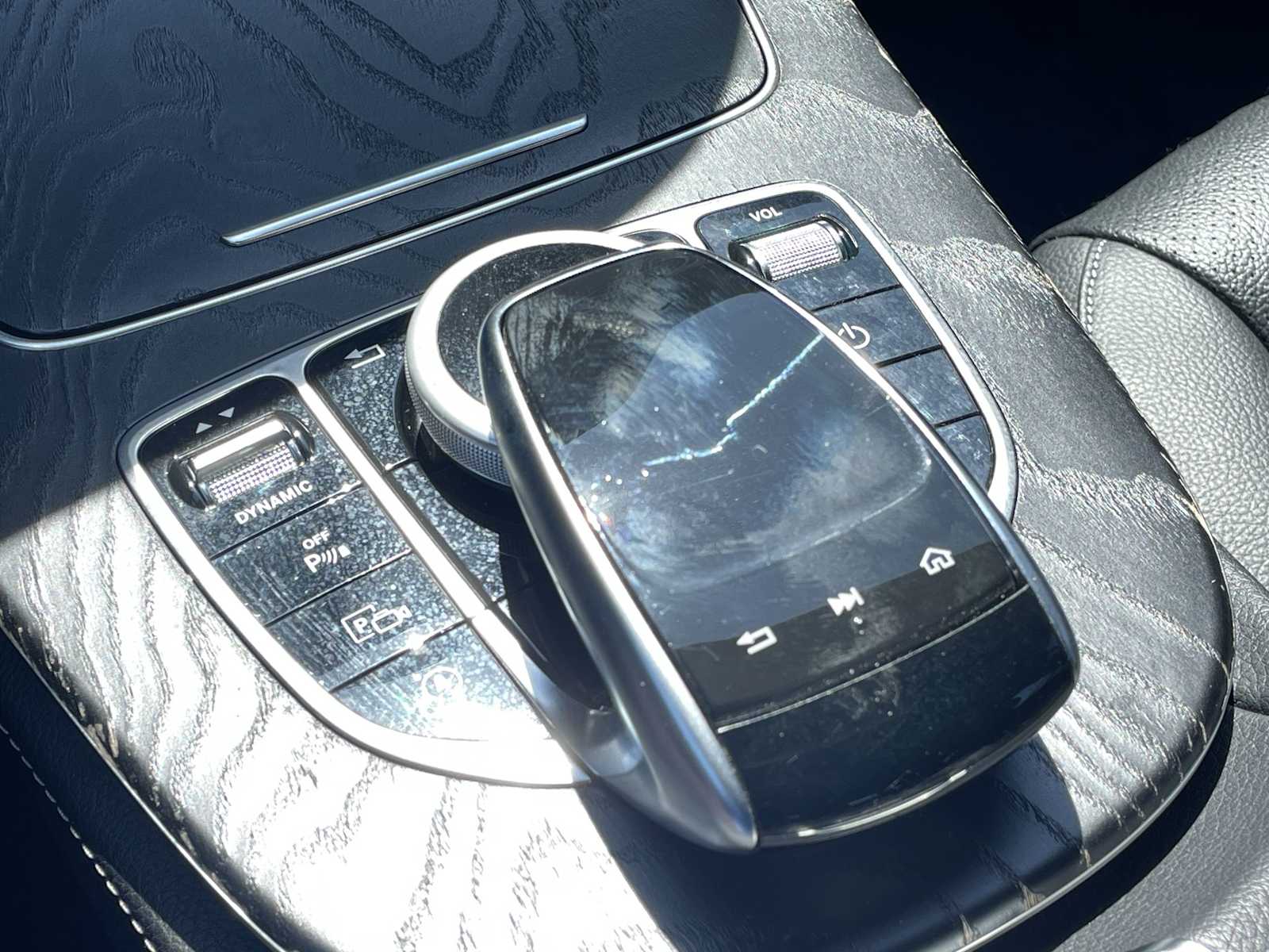 Thumbnail: 2020 Mercedes-Benz E-Class - 26