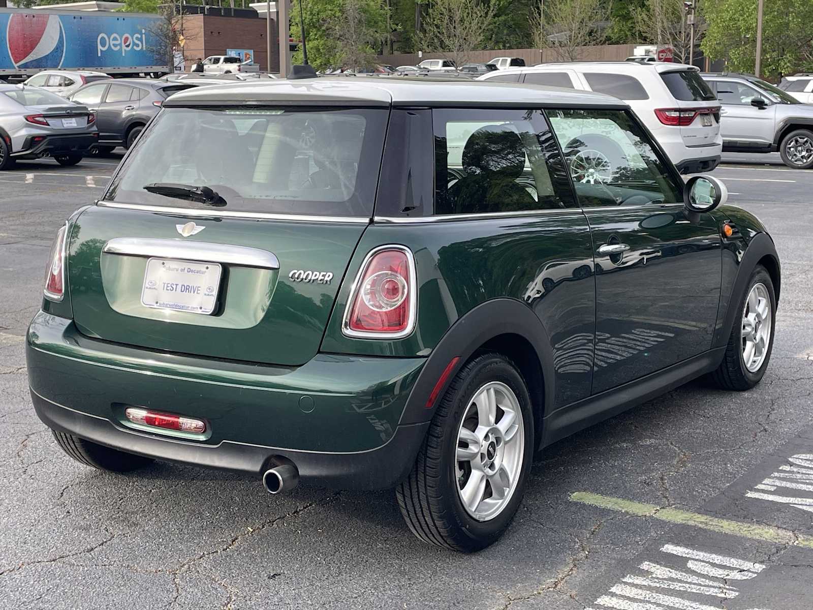 Thumbnail: 2013 MINI Cooper Hardtop - 4