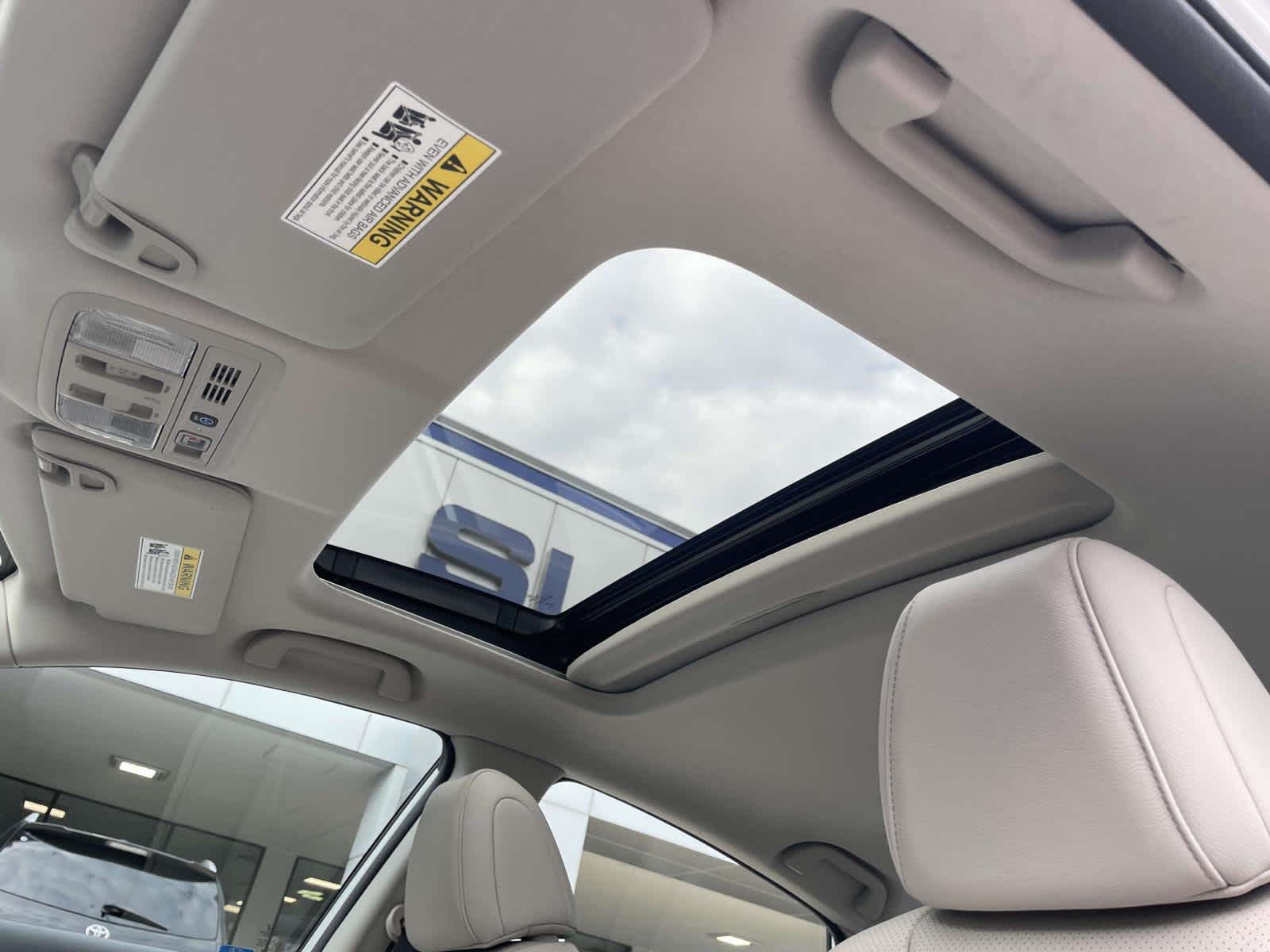 Thumbnail: 2019 Honda Insight - 16