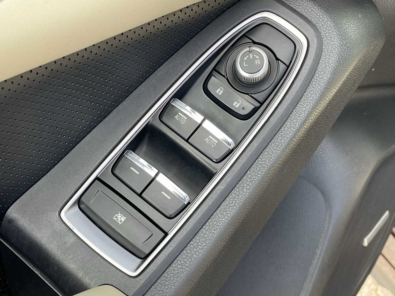 Thumbnail: 2019 Subaru Ascent - 13