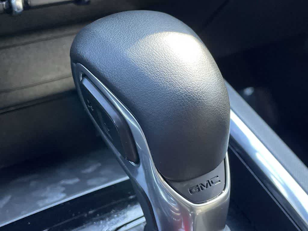 Thumbnail: 2024 GMC Canyon - 32