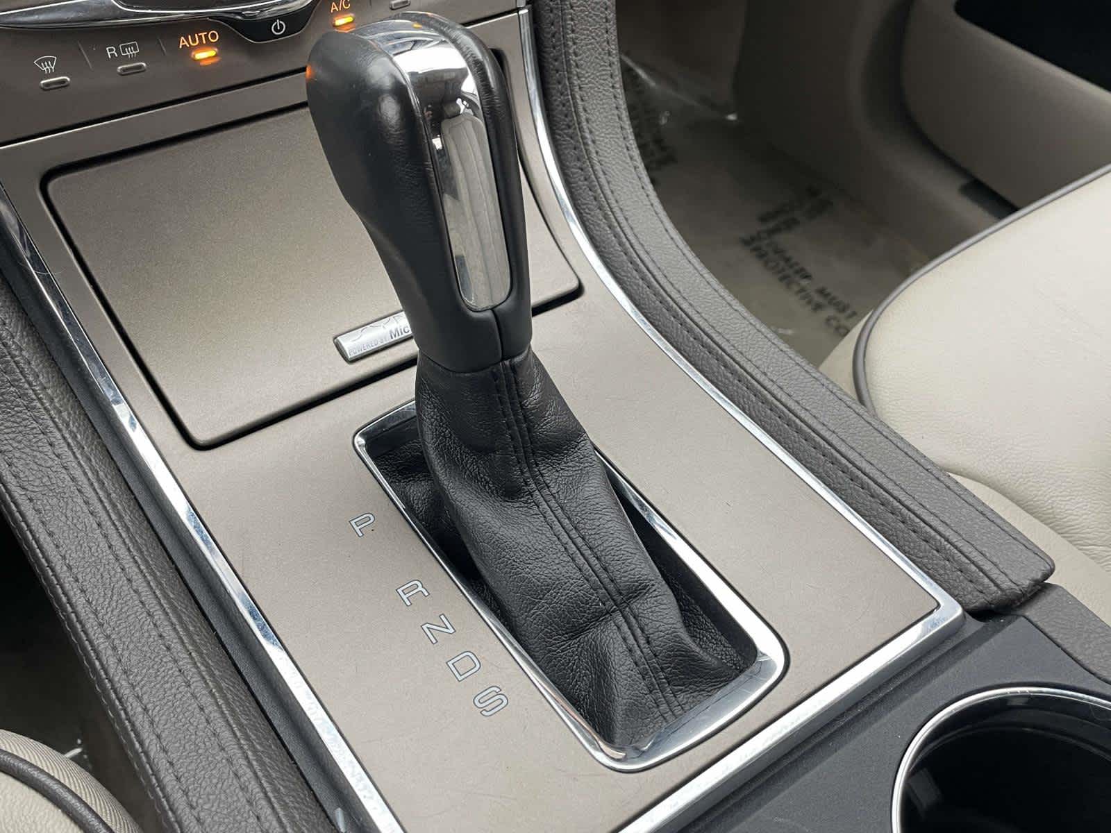 Thumbnail: 2015 Lincoln MKX - 23