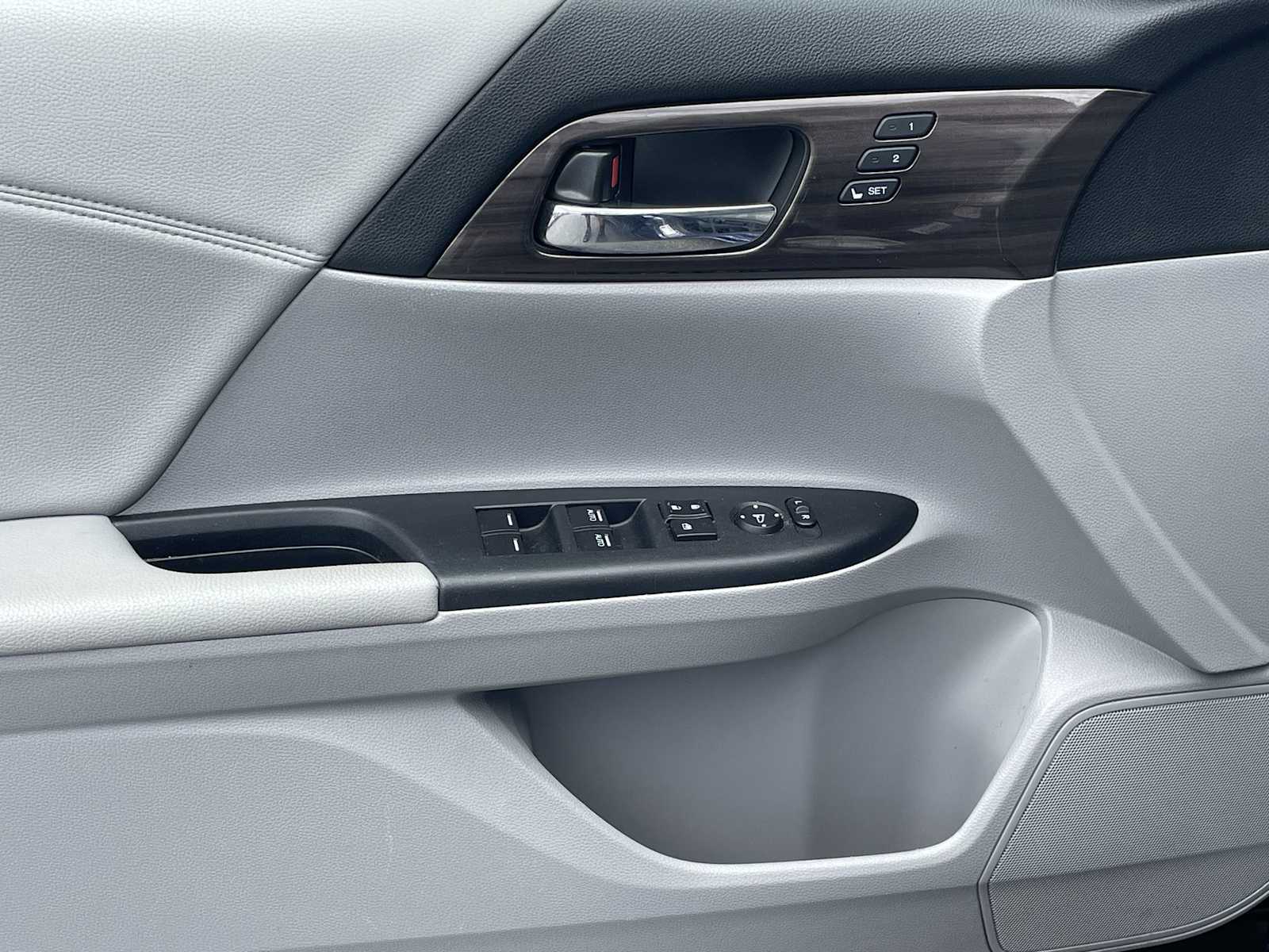 Thumbnail: 2017 Honda Accord - 13