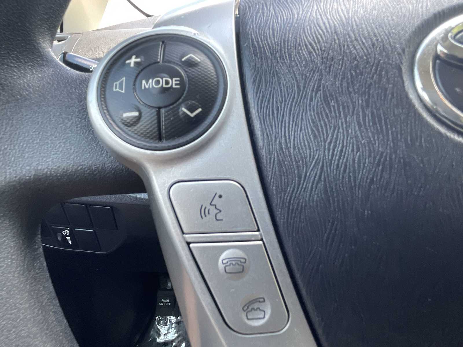 Thumbnail: 2014 Toyota Prius - 14