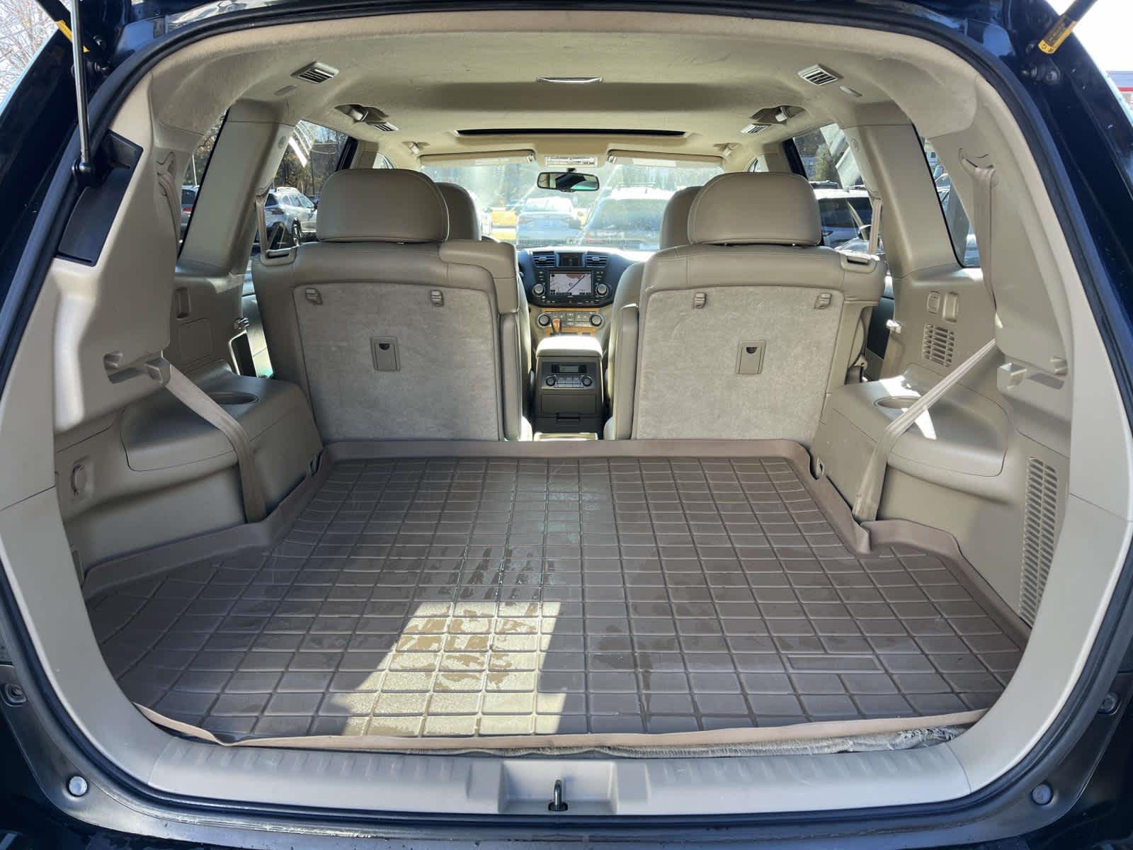 Thumbnail: 2010 Toyota Highlander - 10