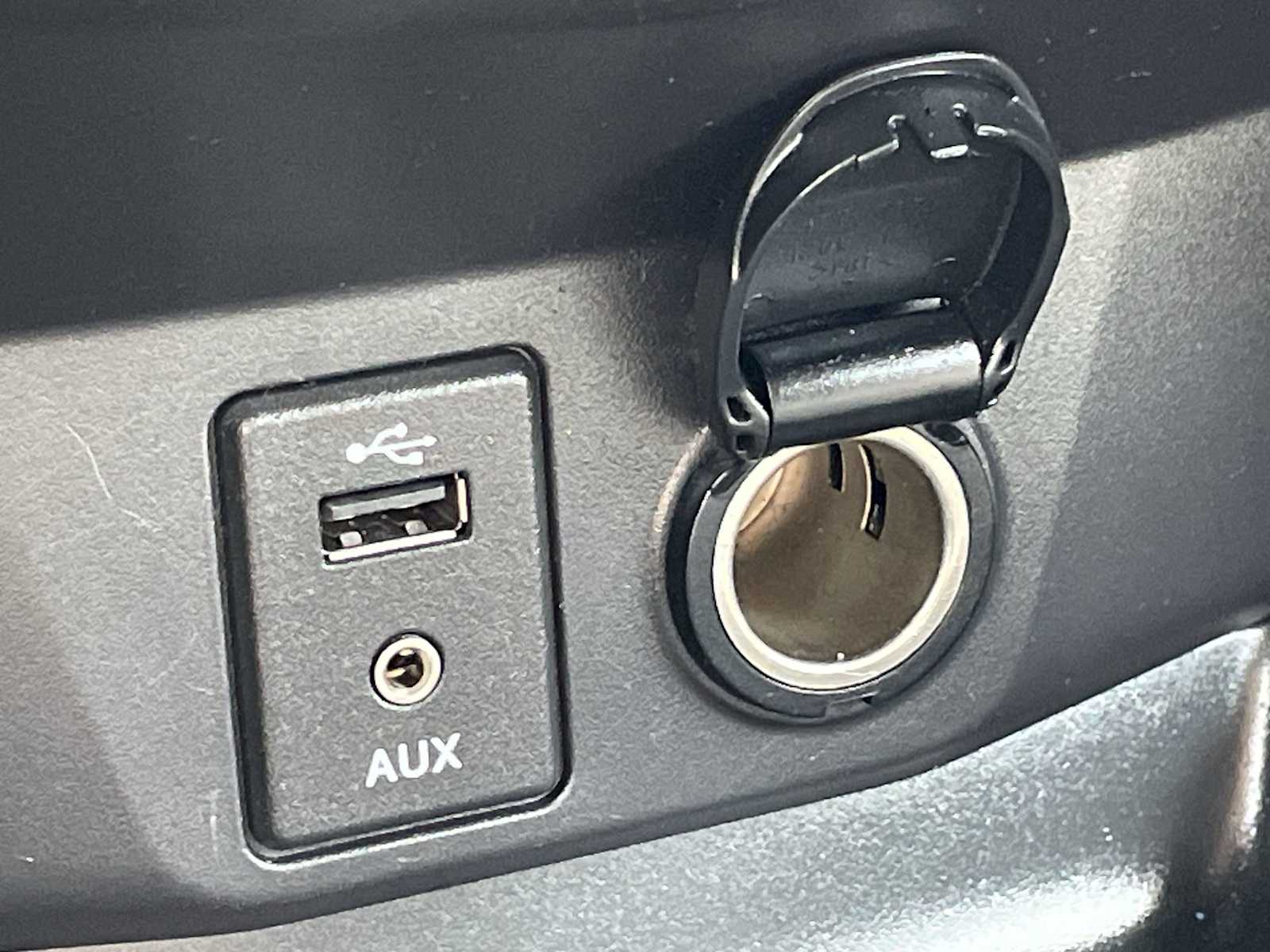 Thumbnail: 2016 Nissan Rogue - 21