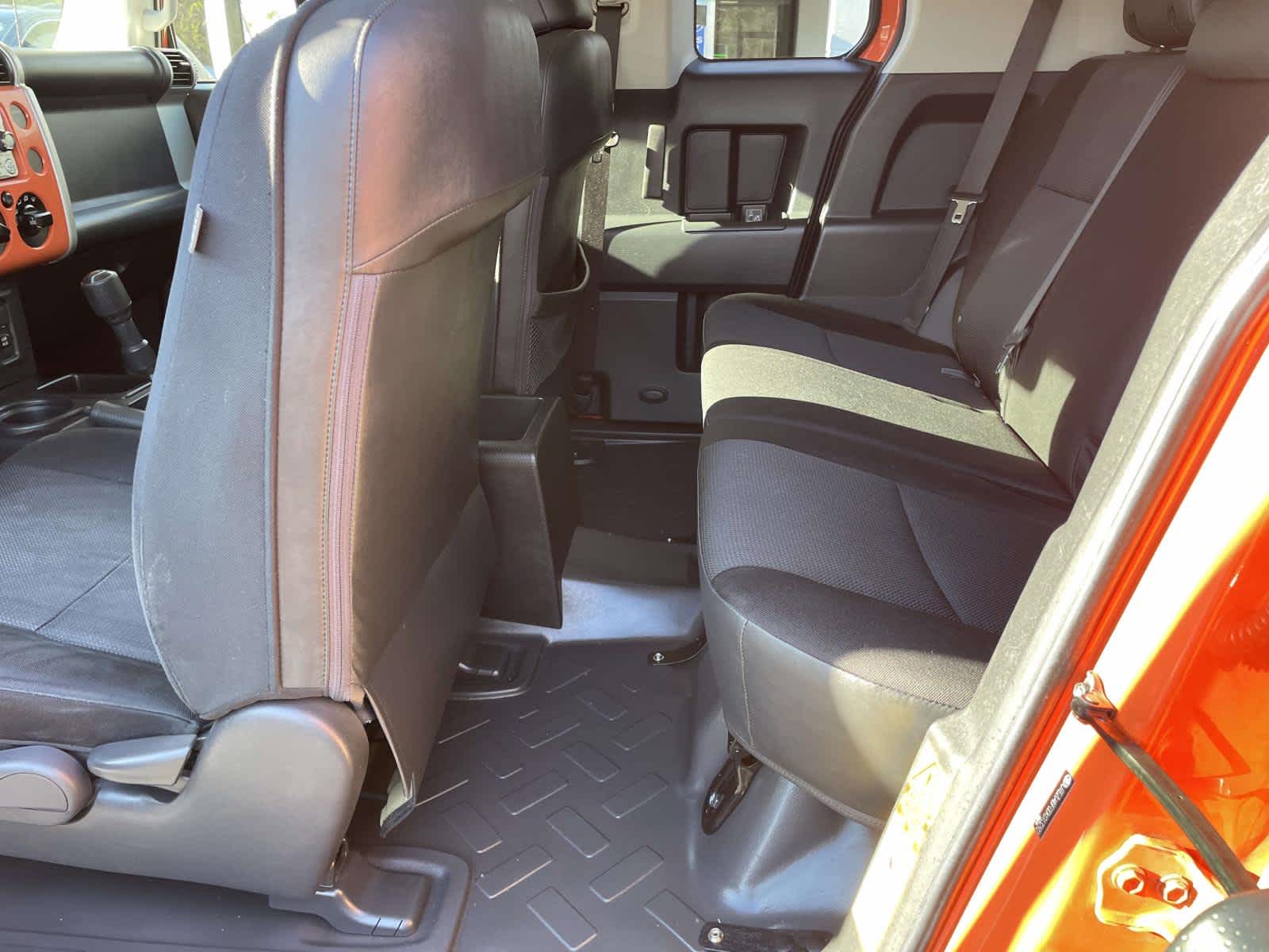 Thumbnail: 2013 Toyota FJ Cruiser - 11