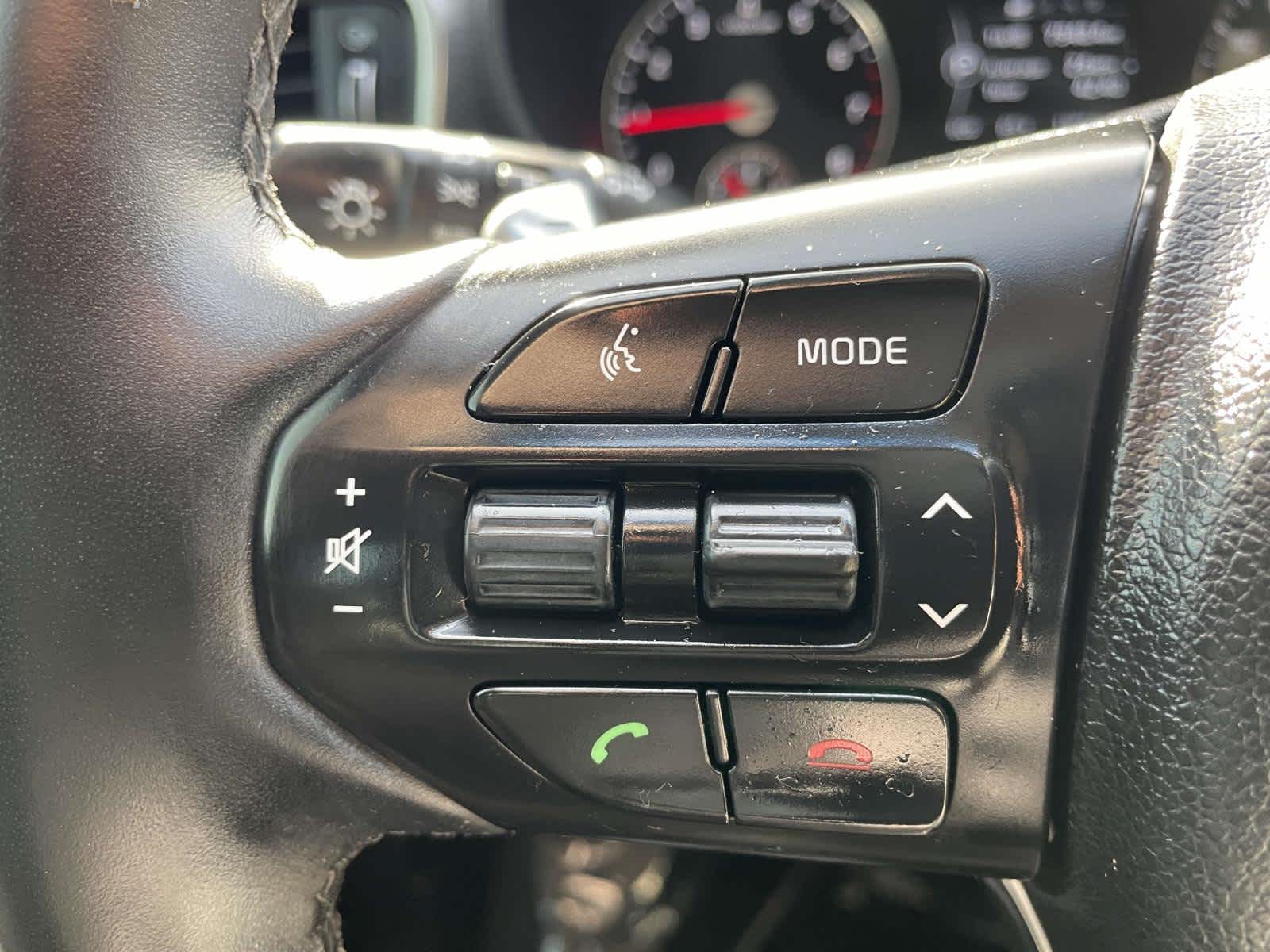 Thumbnail: 2017 Kia Sorento - 16