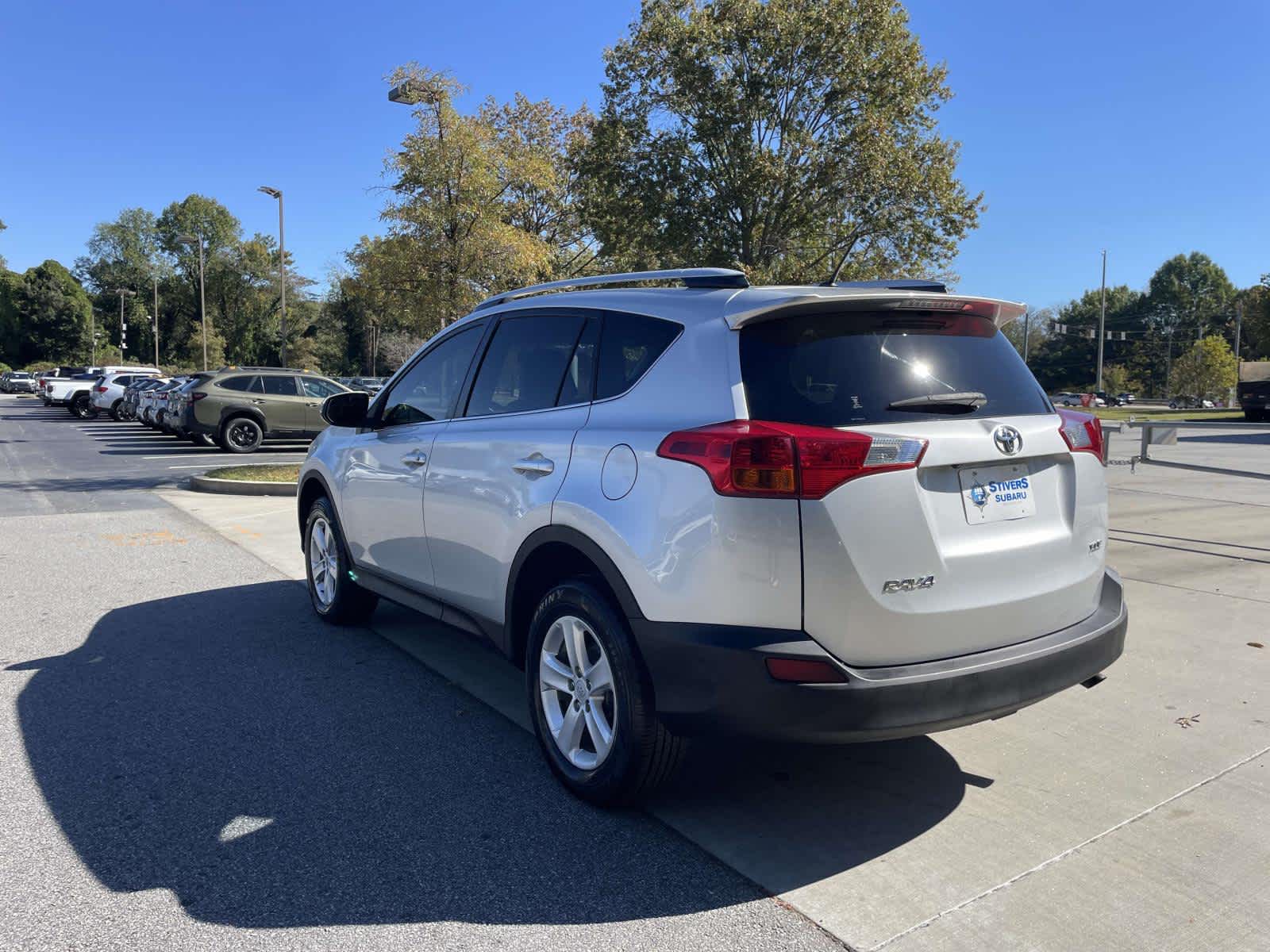 Thumbnail: 2013 Toyota RAV4 - 3