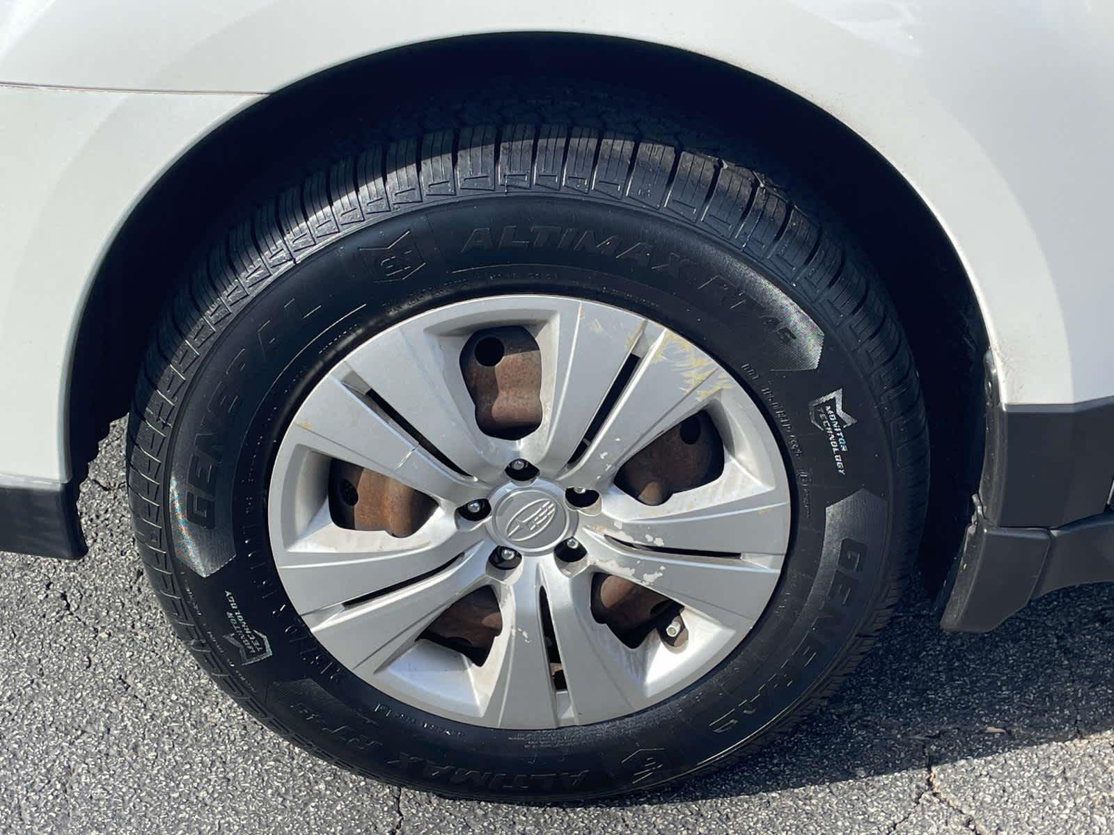 Thumbnail: 2011 Subaru Outback - 10