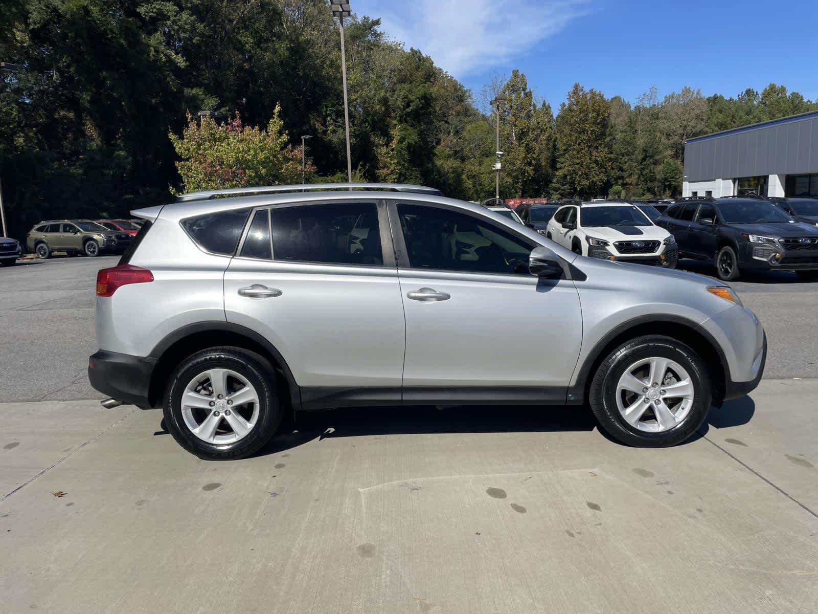 Thumbnail: 2013 Toyota RAV4 - 8