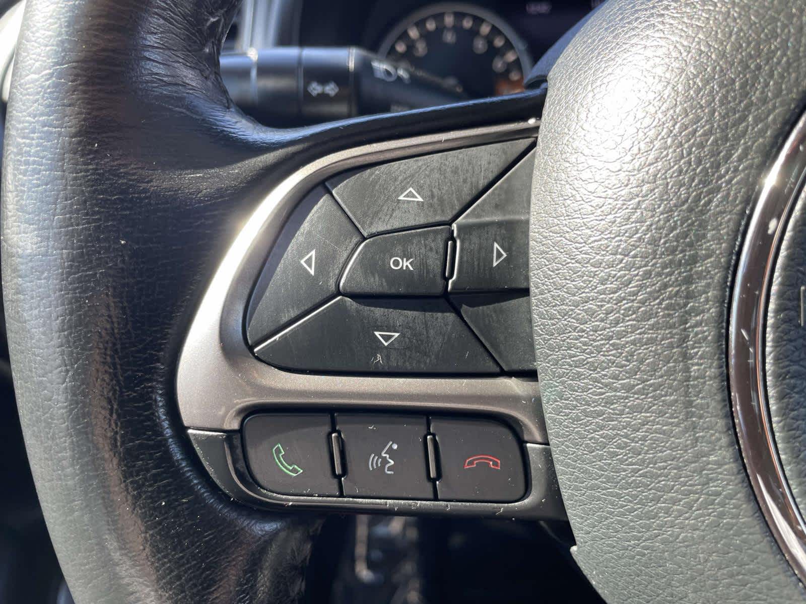 Thumbnail: 2018 Jeep Renegade - 18