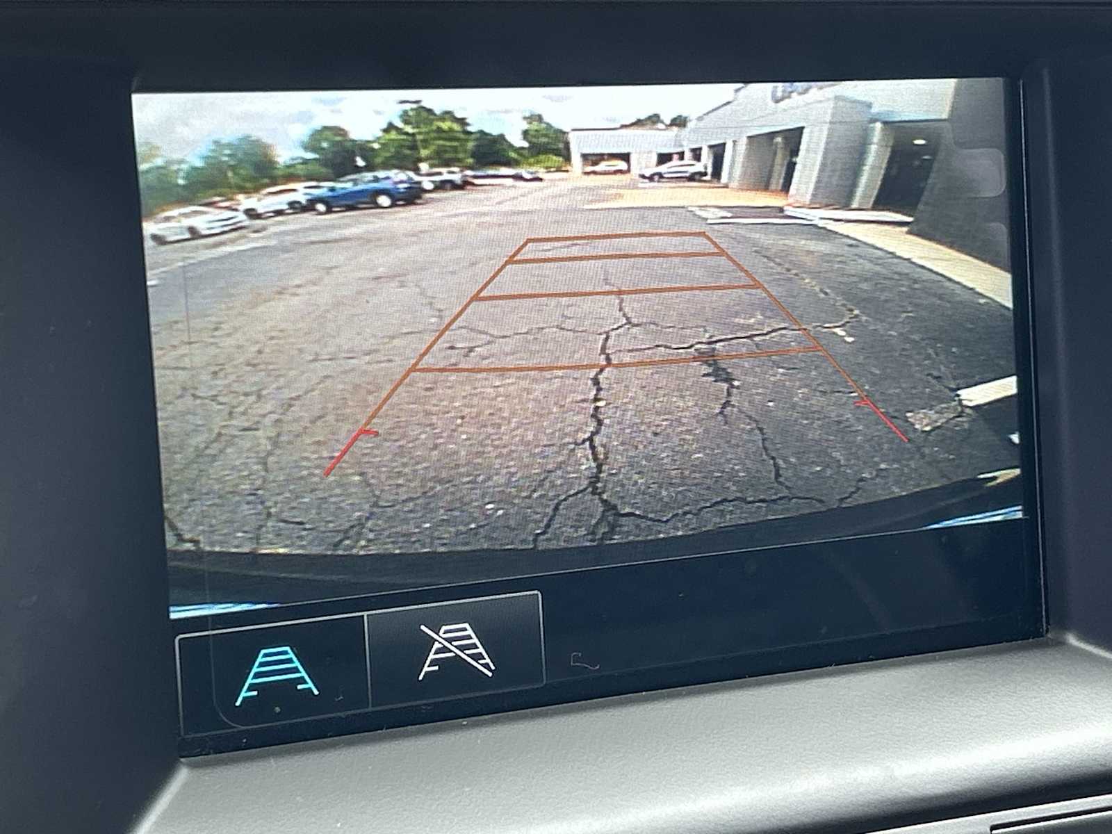 Thumbnail: 2019 GMC Acadia - 17