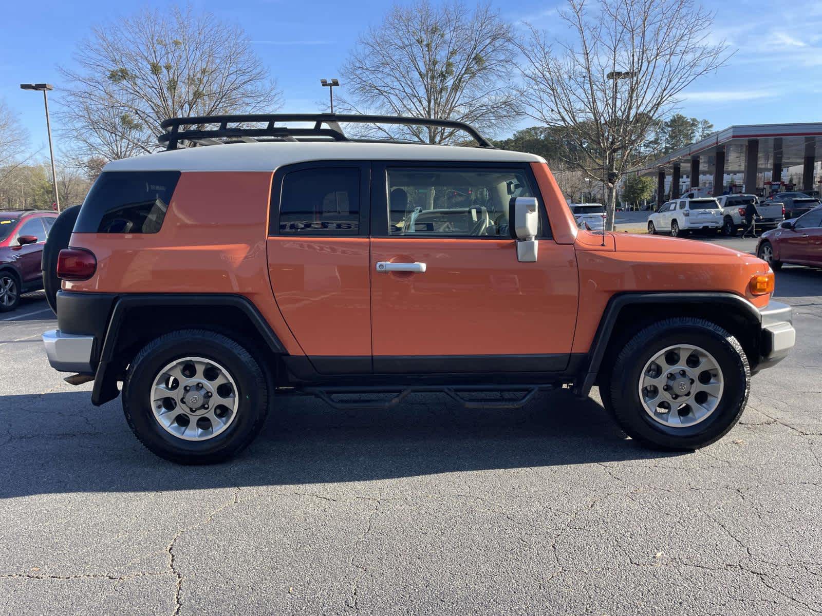 Thumbnail: 2013 Toyota FJ Cruiser - 7