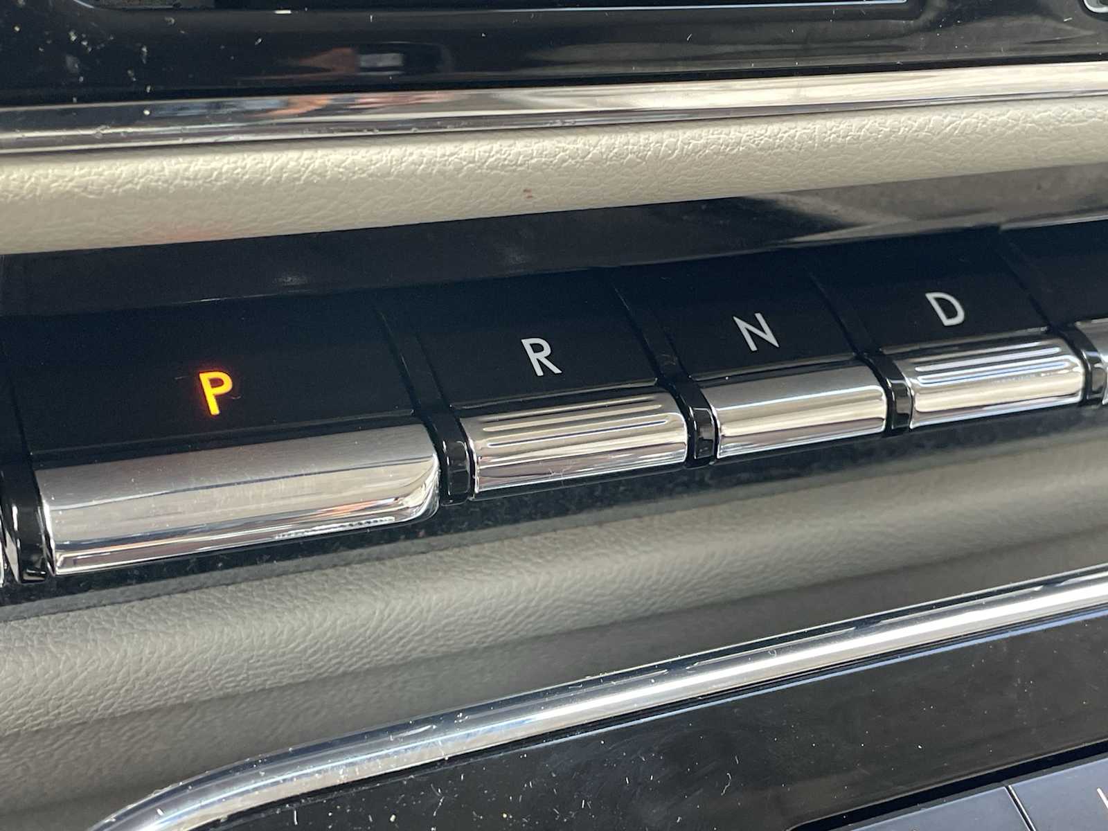 Thumbnail: 2019 Lincoln Navigator - 22