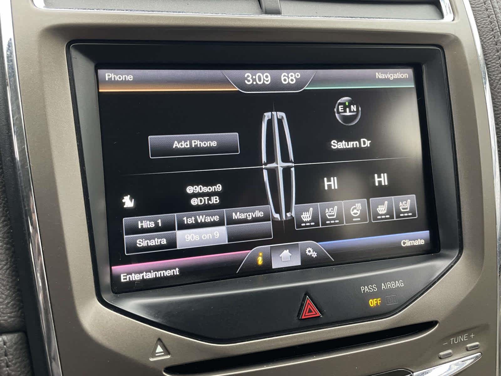 Thumbnail: 2015 Lincoln MKX - 19