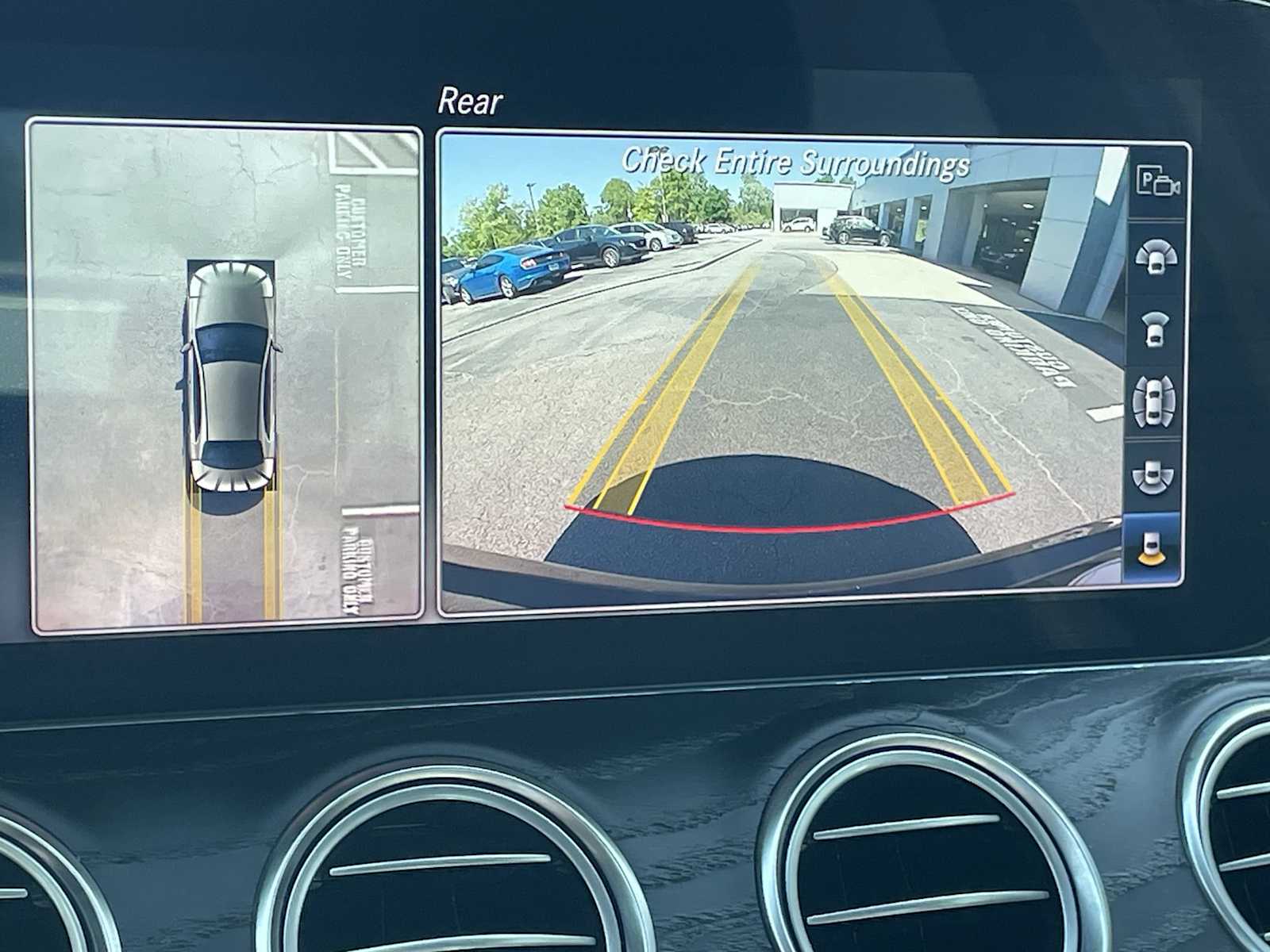 Thumbnail: 2020 Mercedes-Benz E-Class - 19